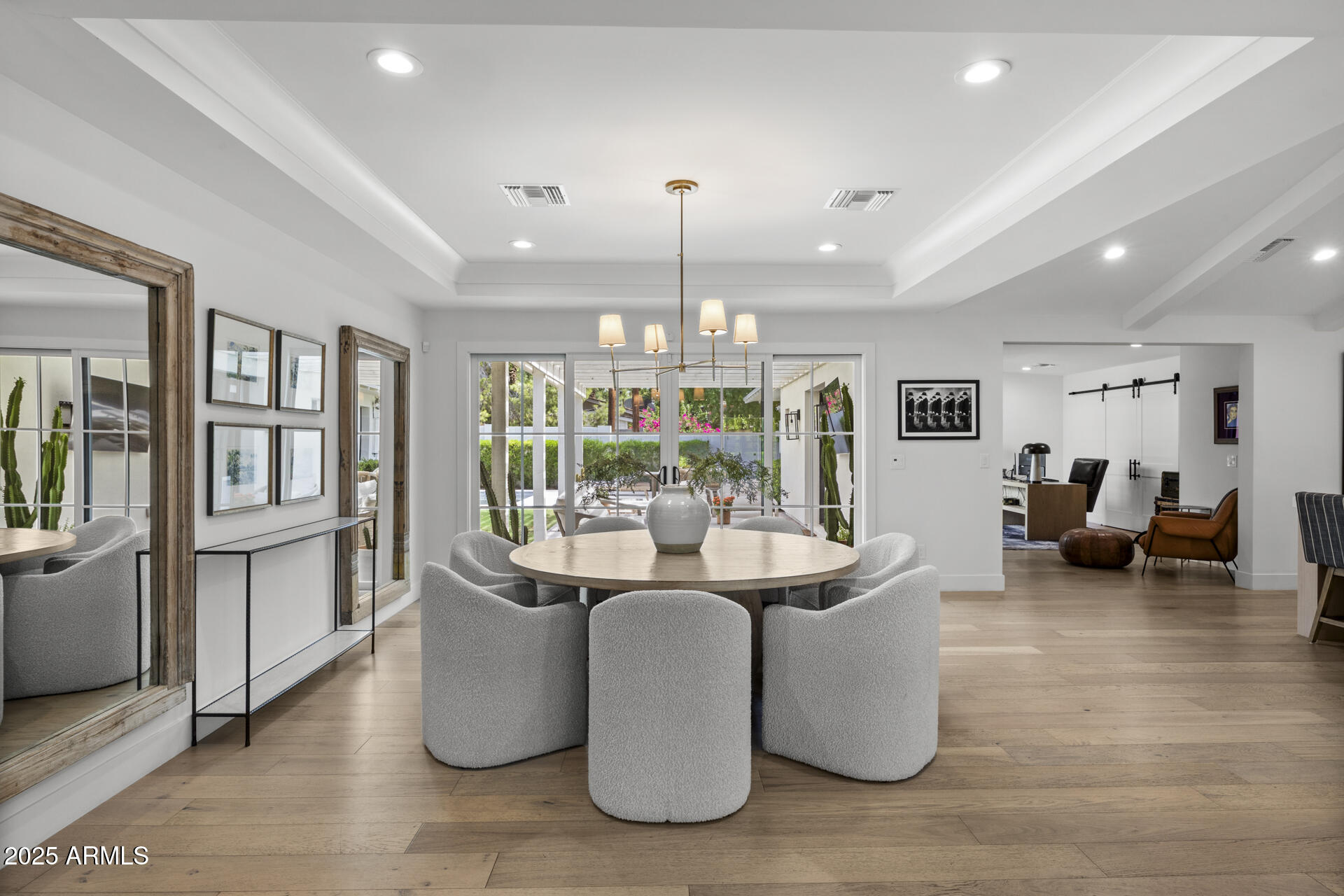 4636 E CALLE VENTURA