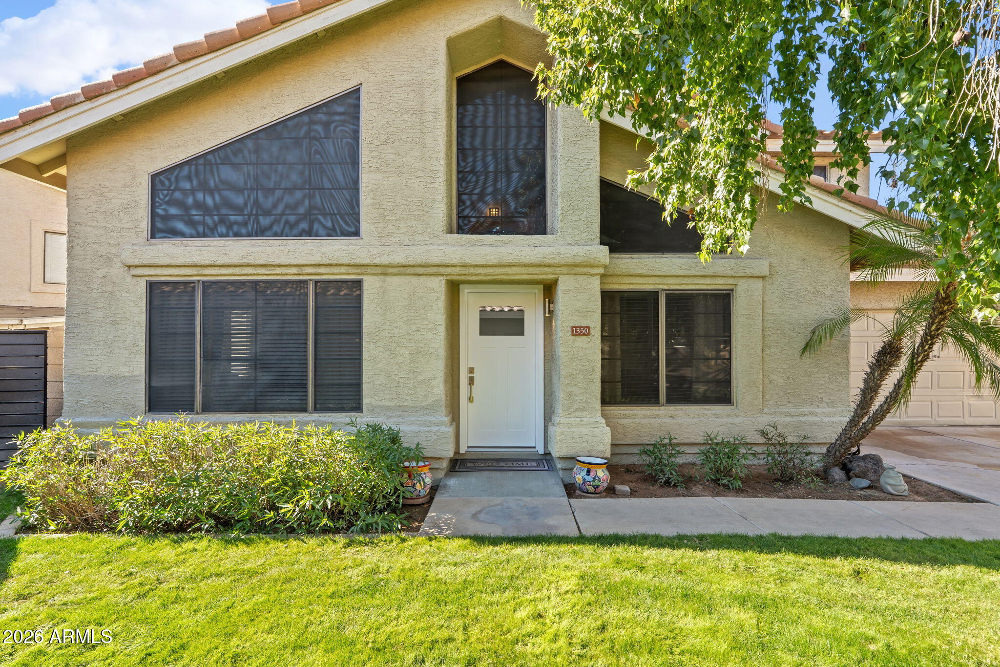 1350 N DANA Street