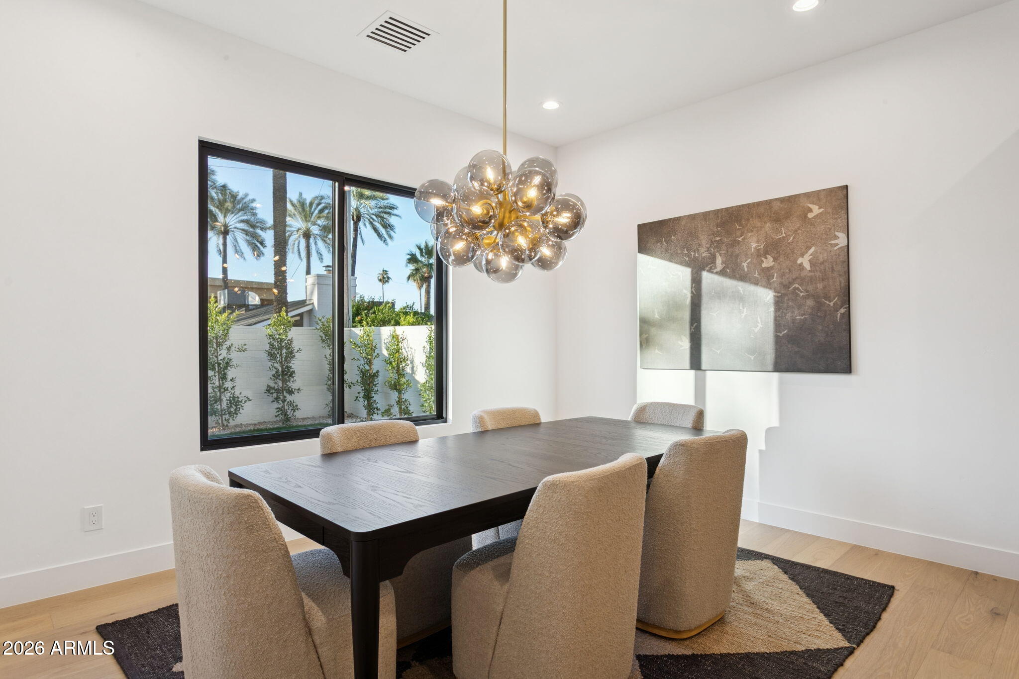 4307 E SELLS Drive