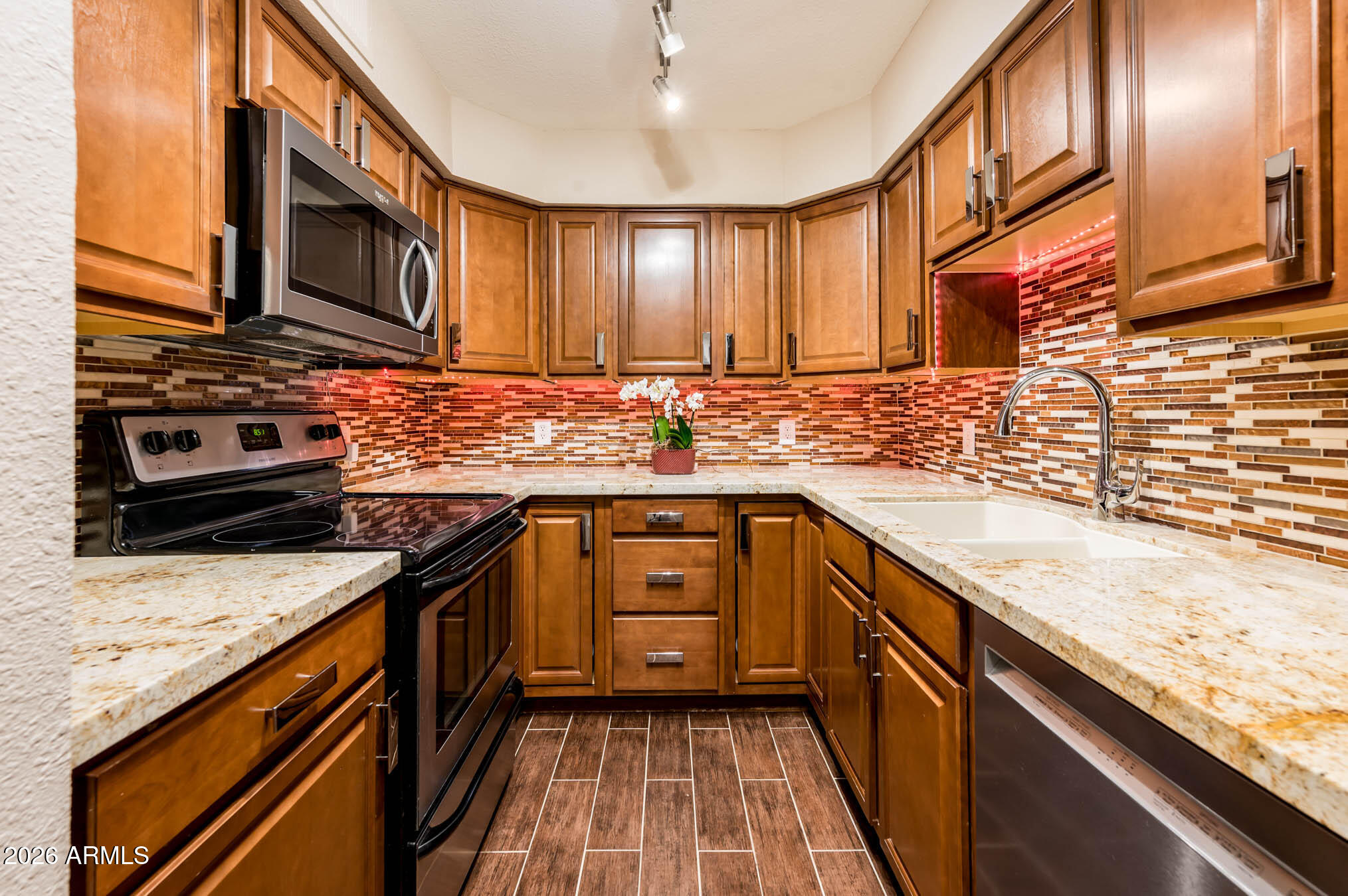 601 E PALO VERDE Drive 8