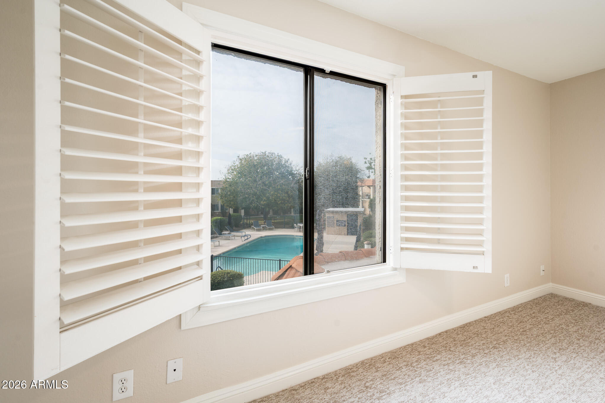 601 E PALO VERDE Drive 8