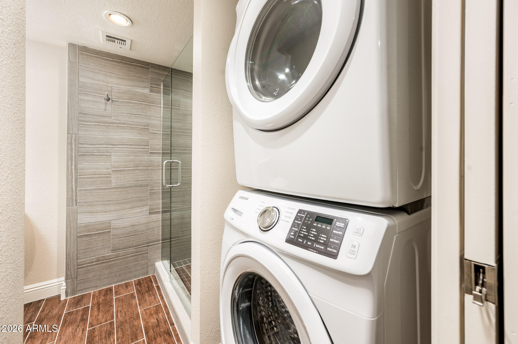 601 E PALO VERDE Drive 8