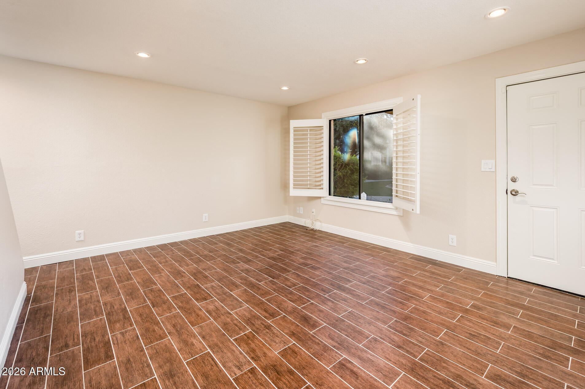 601 E PALO VERDE Drive 8