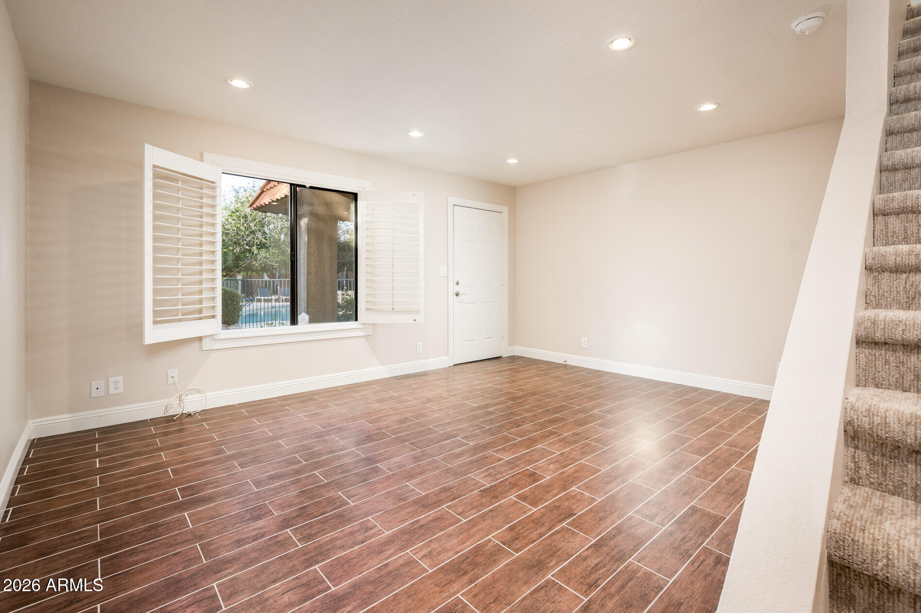 601 E PALO VERDE Drive 8