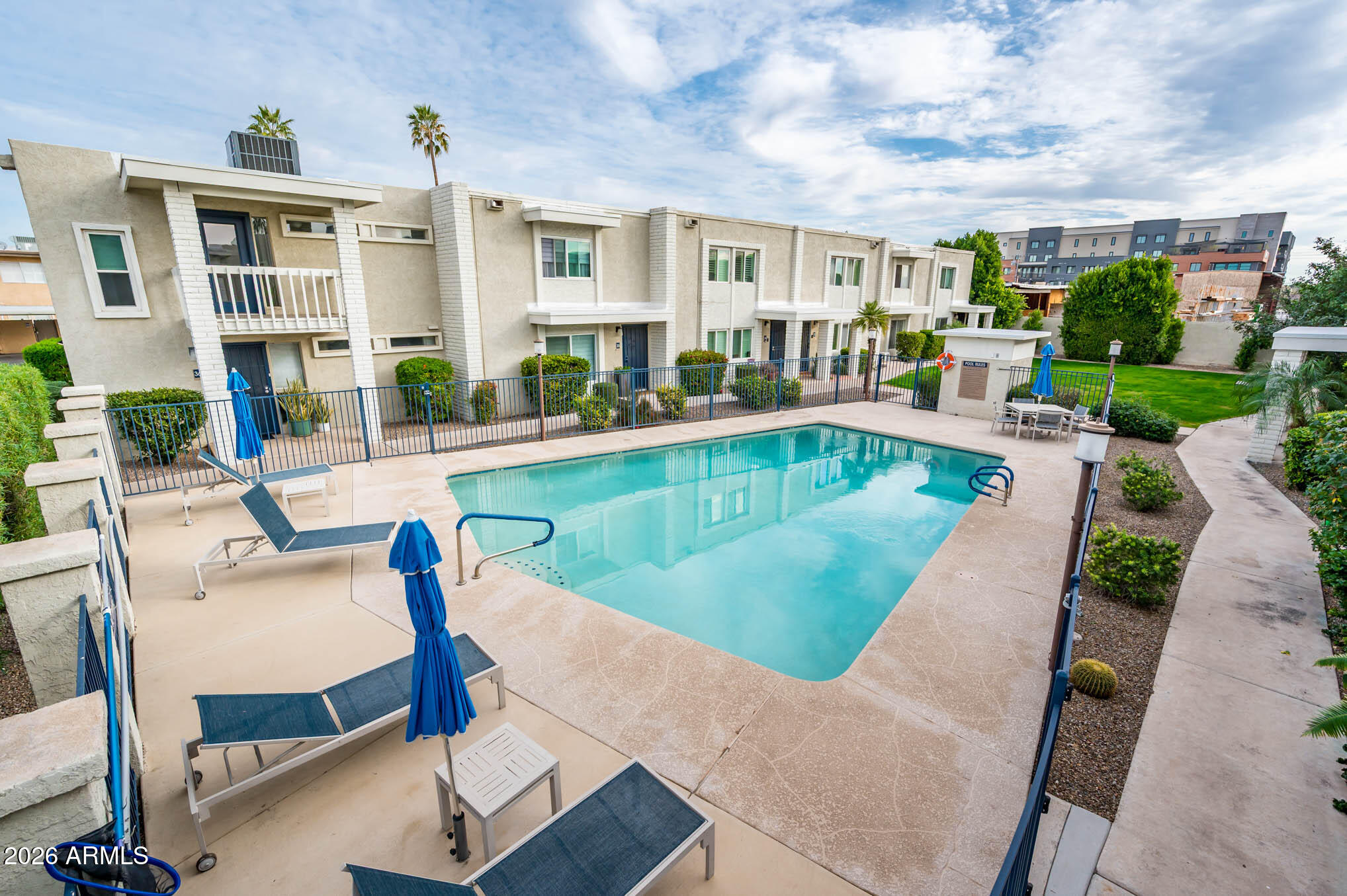 601 E PALO VERDE Drive 8