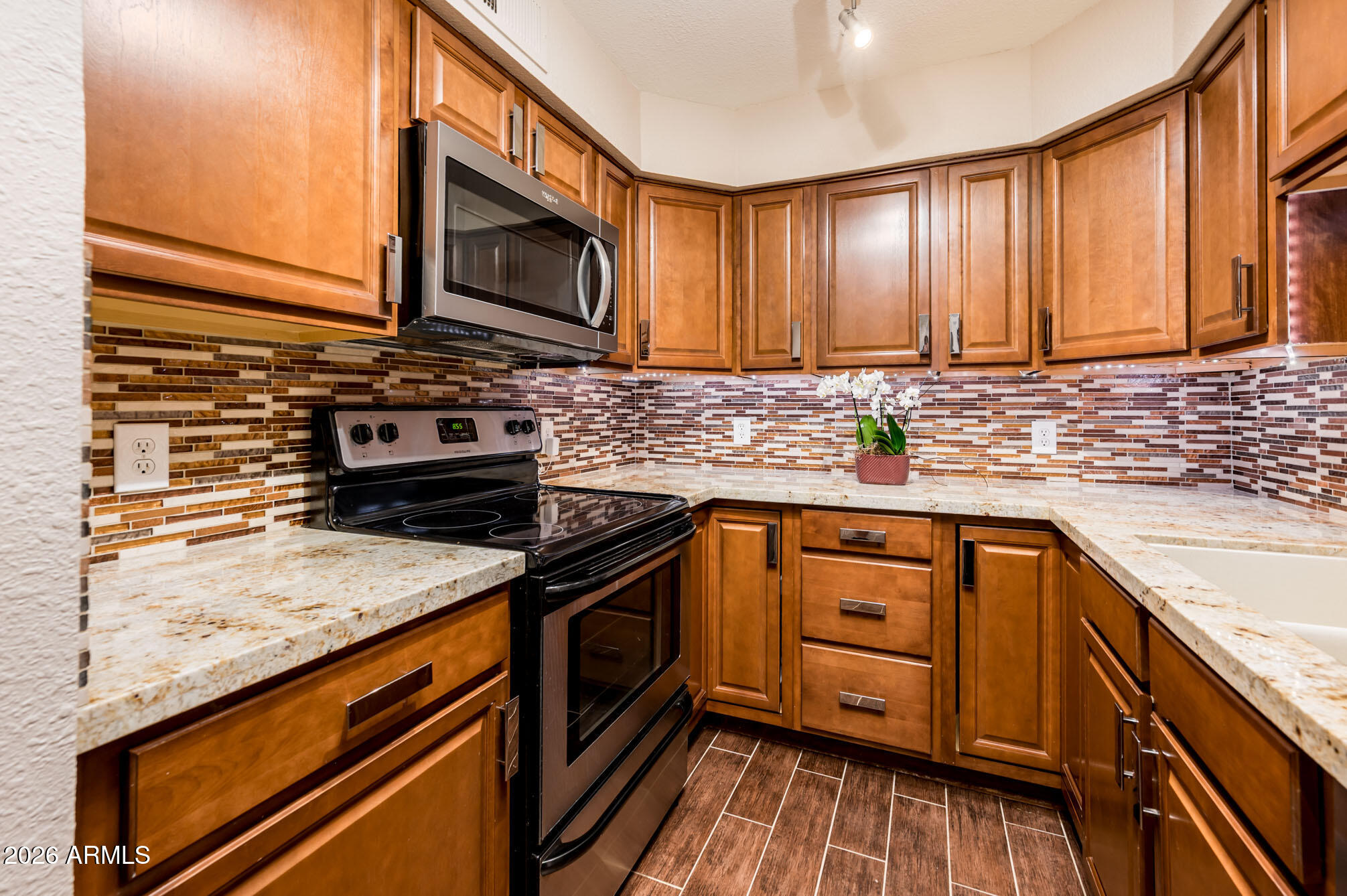 601 E PALO VERDE Drive 8