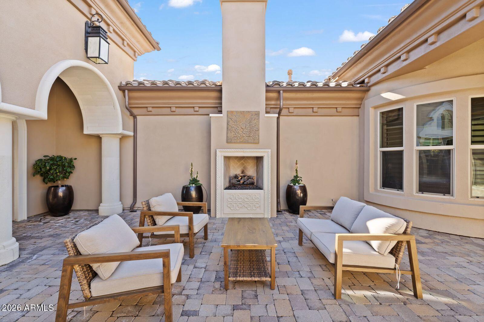 8568 E OLD PAINT Trail