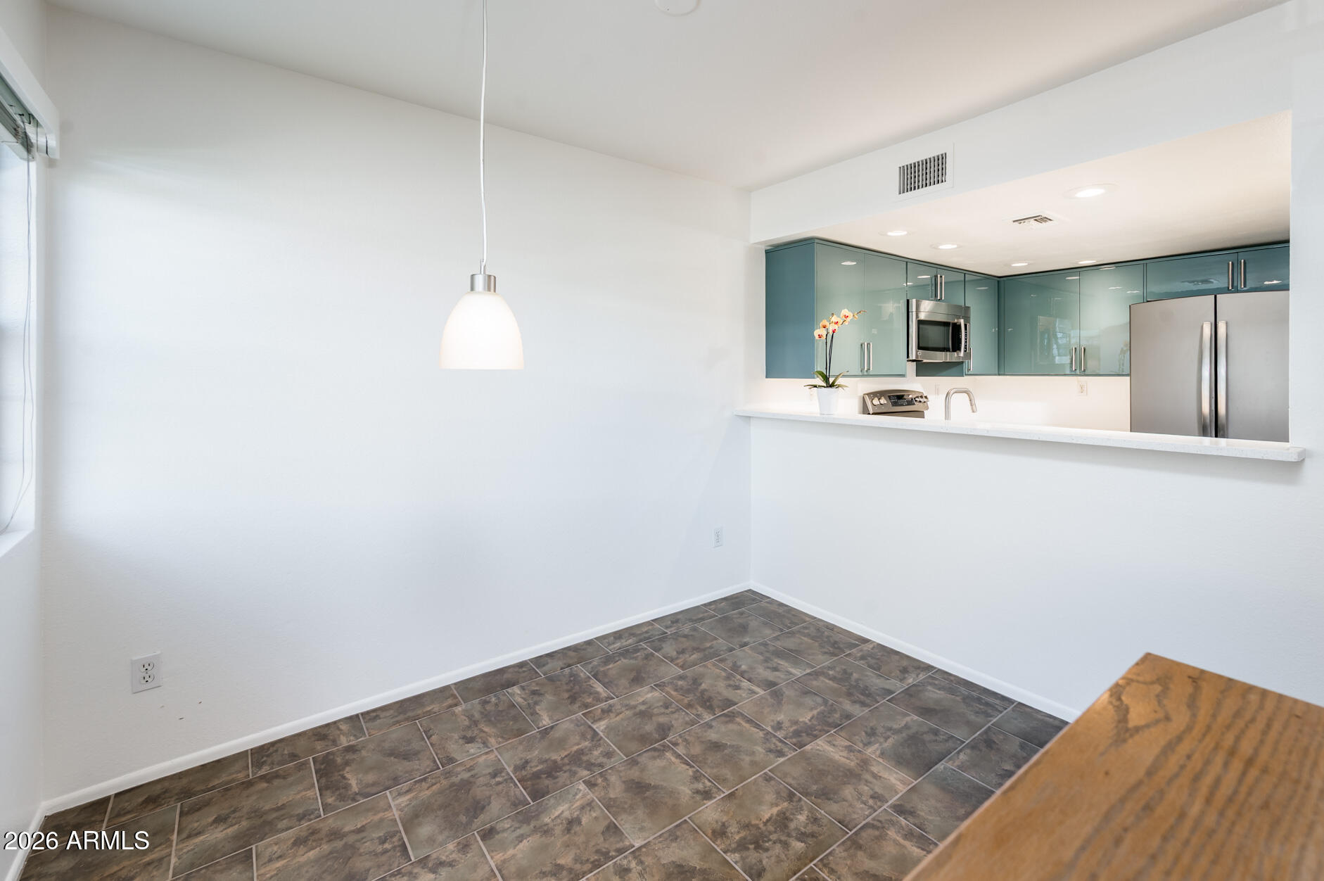1245 W 1ST Street 204