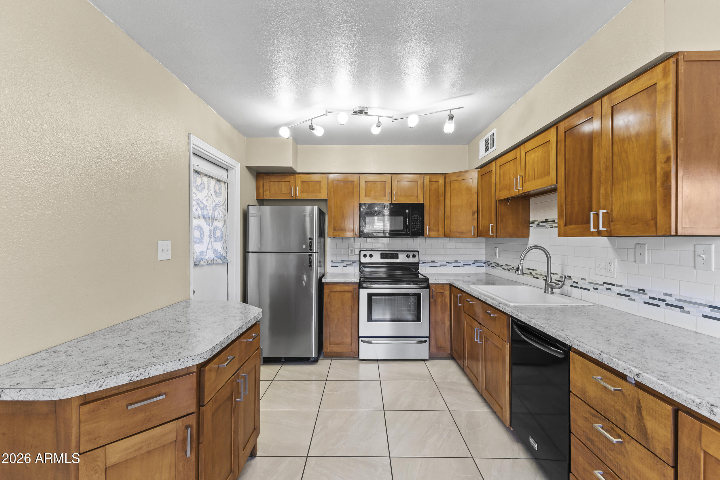 2015 E SOUTHERN Avenue 22