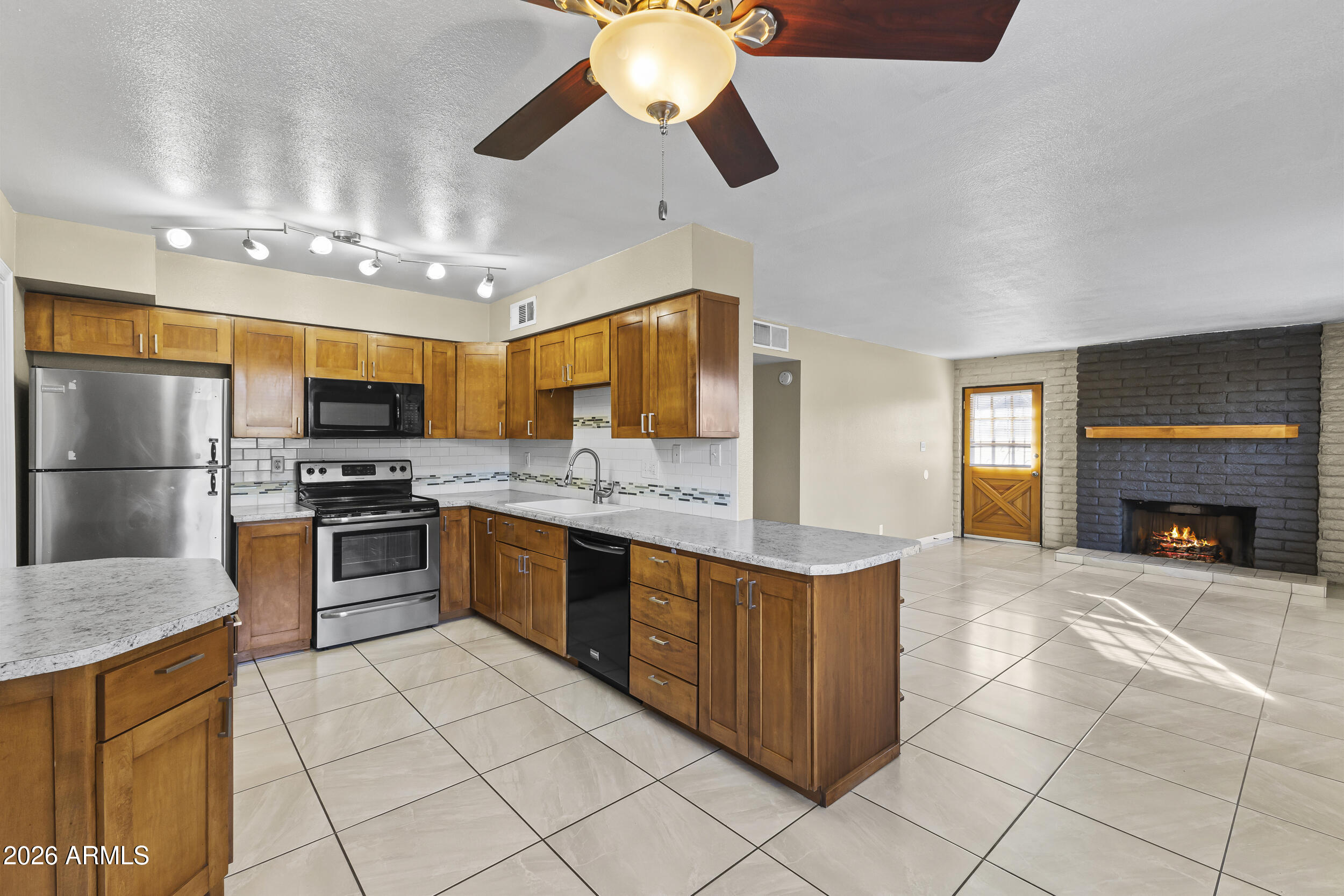 2015 E SOUTHERN Avenue 22
