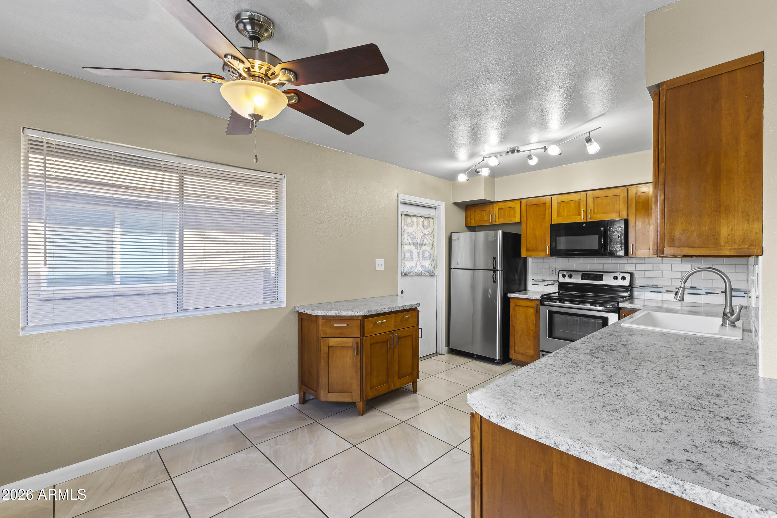 2015 E SOUTHERN Avenue 22