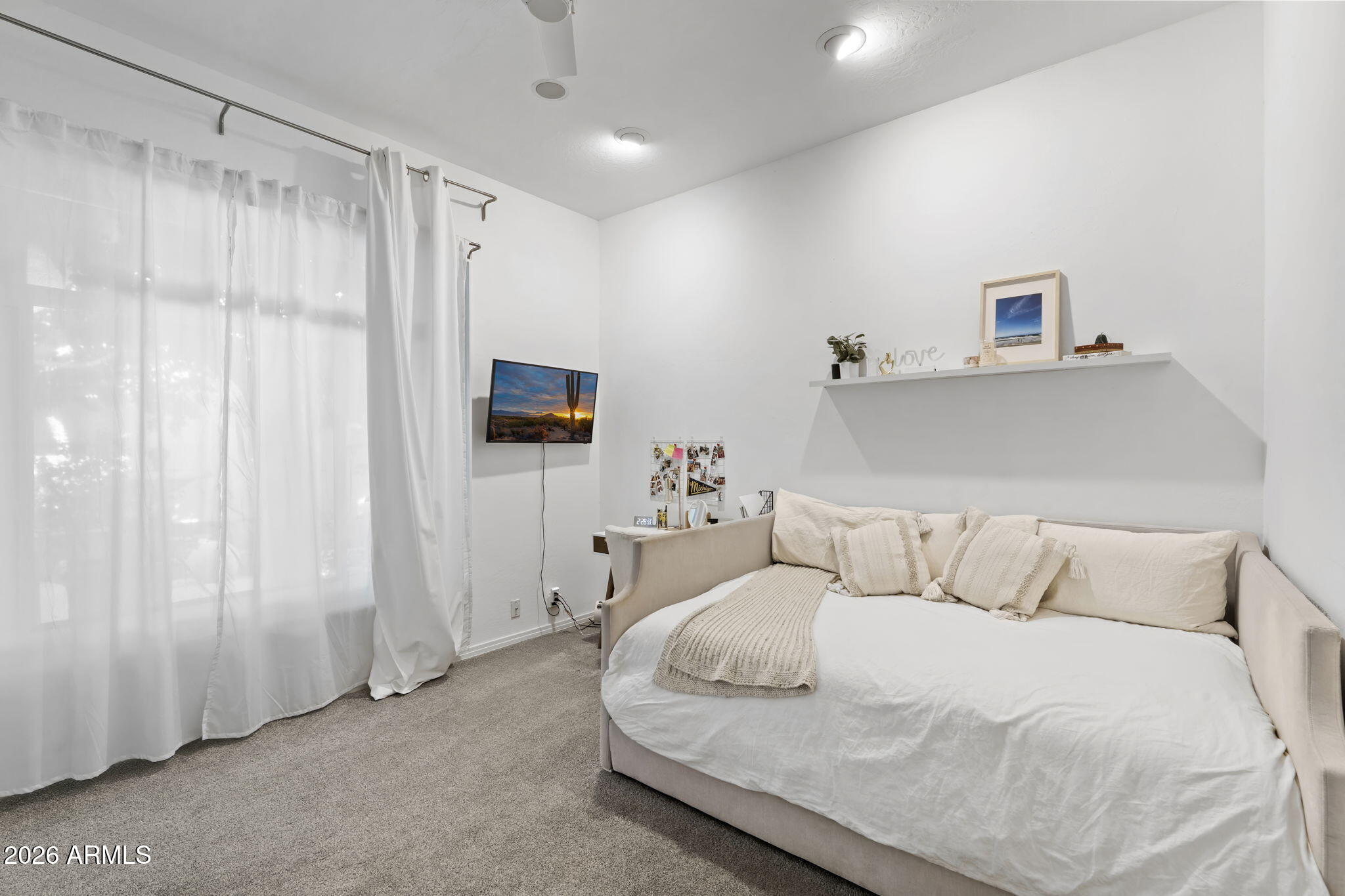 7616 E SIERRA VISTA Drive