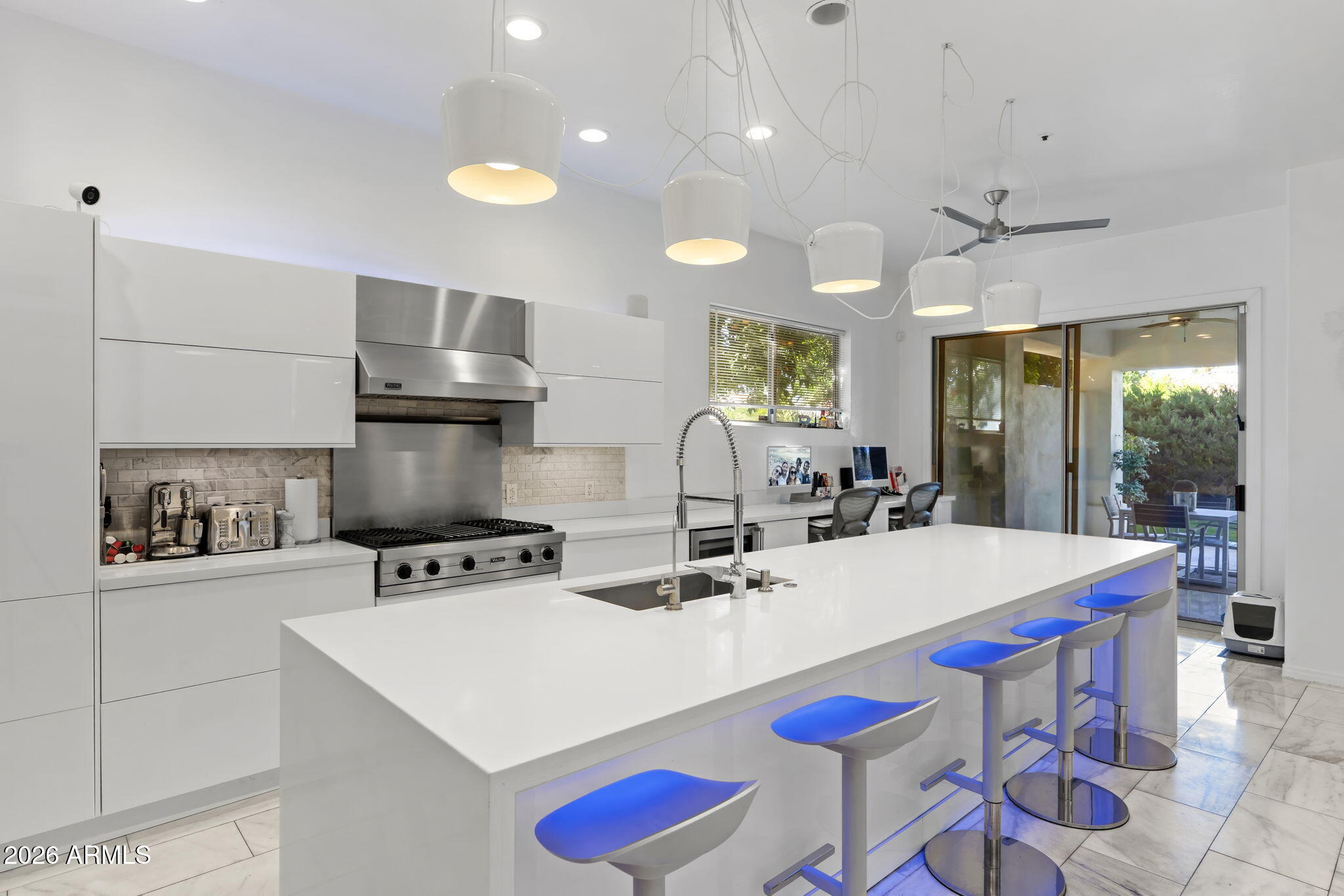 7616 E SIERRA VISTA Drive