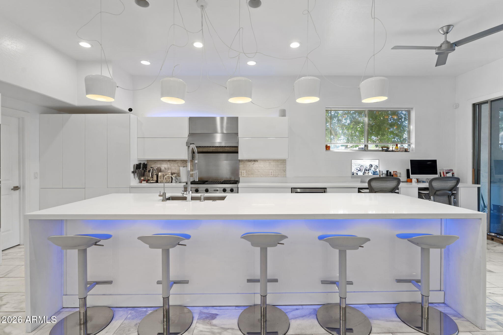 7616 E SIERRA VISTA Drive