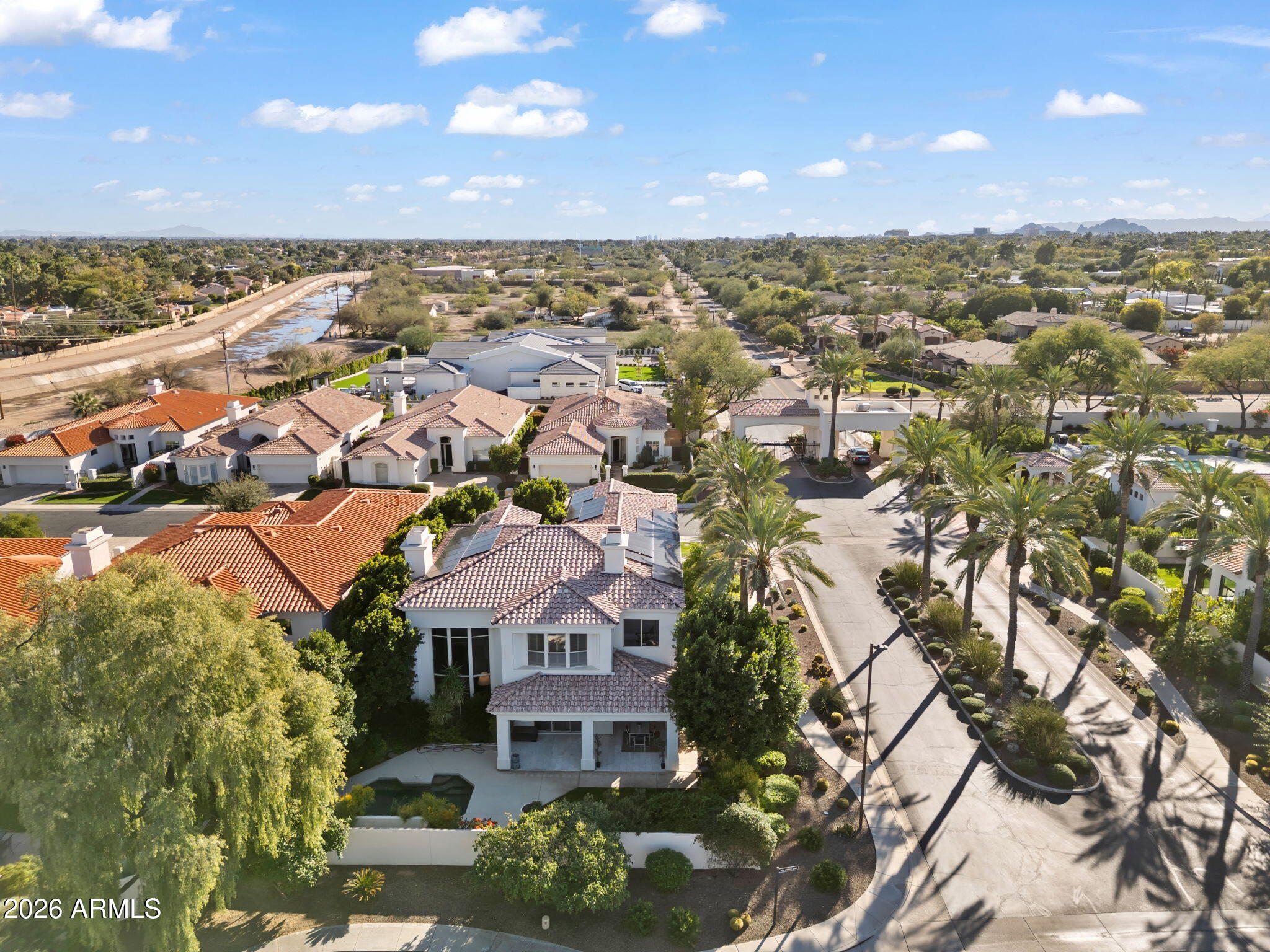 7616 E SIERRA VISTA Drive