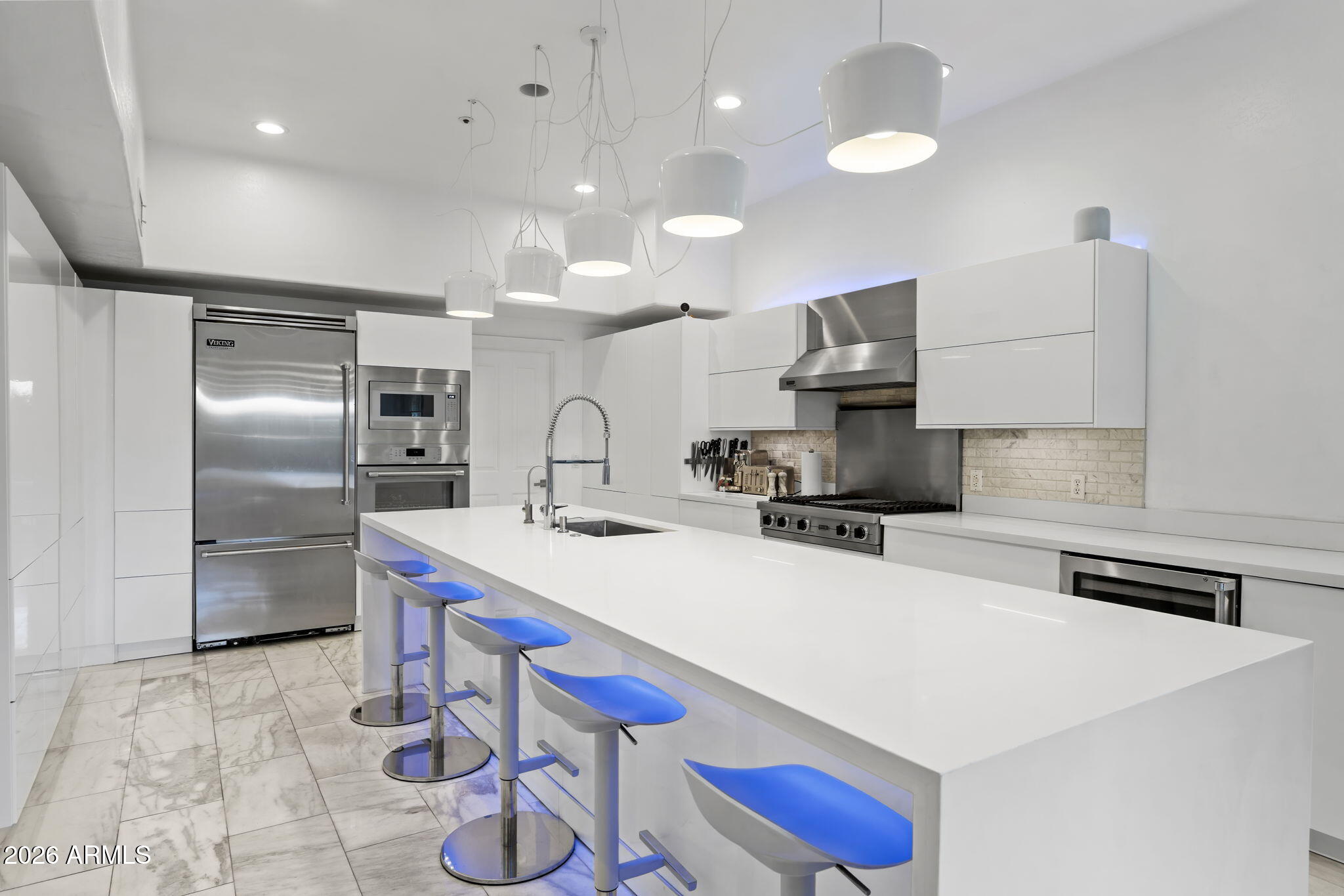 7616 E SIERRA VISTA Drive