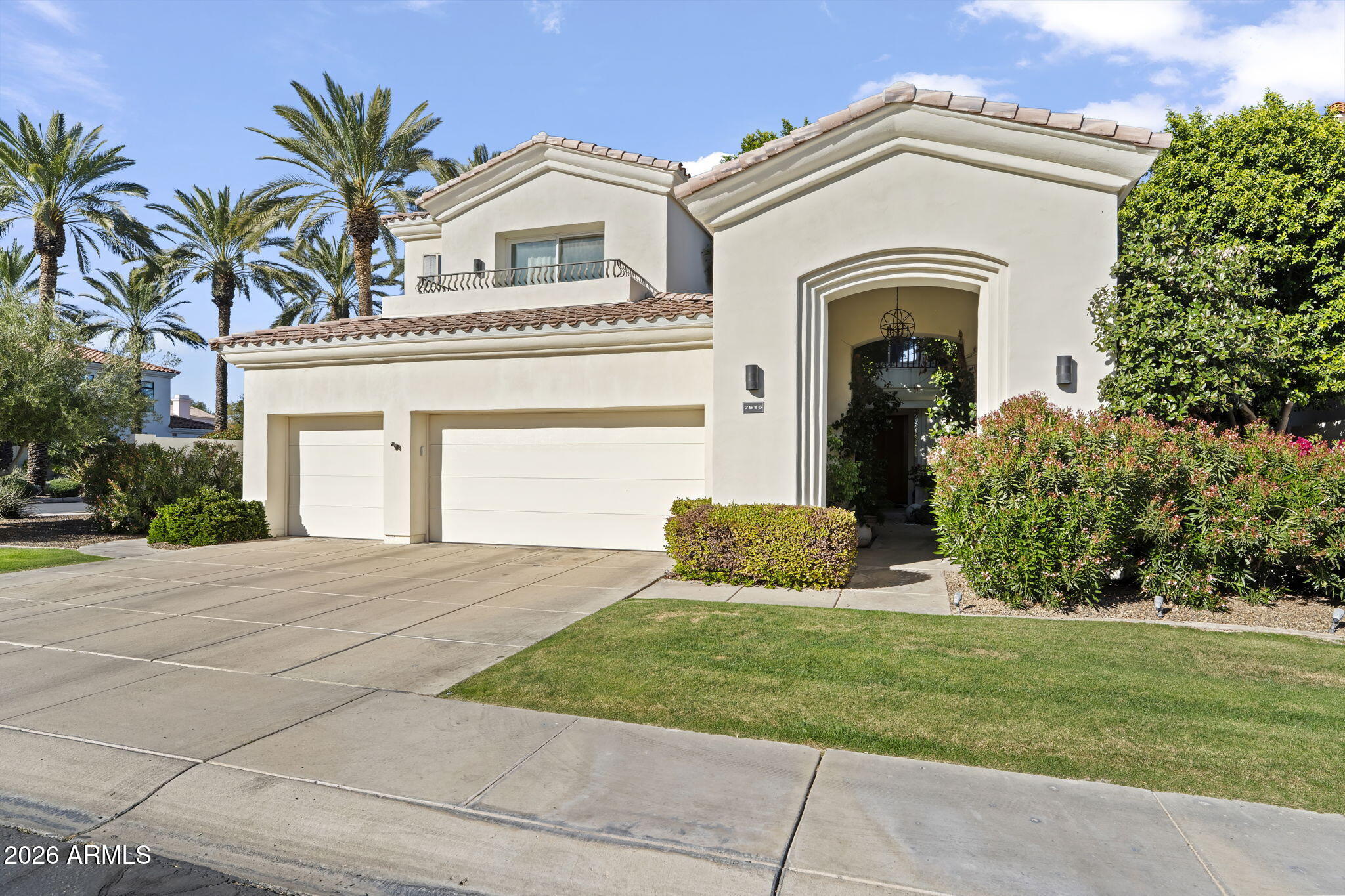 7616 E SIERRA VISTA Drive