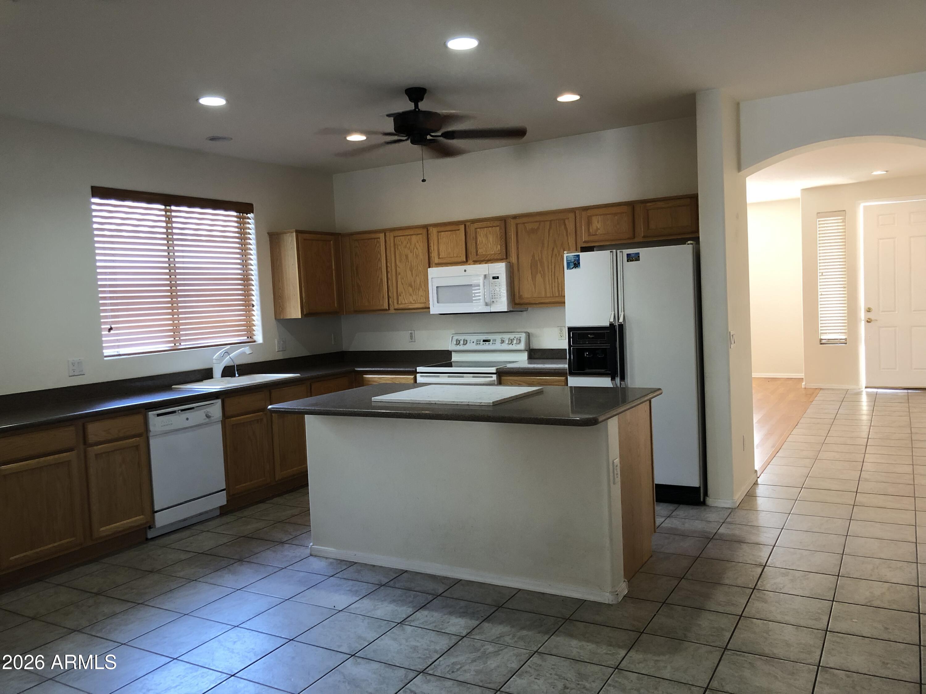 3344 E CANYON CREEK Drive