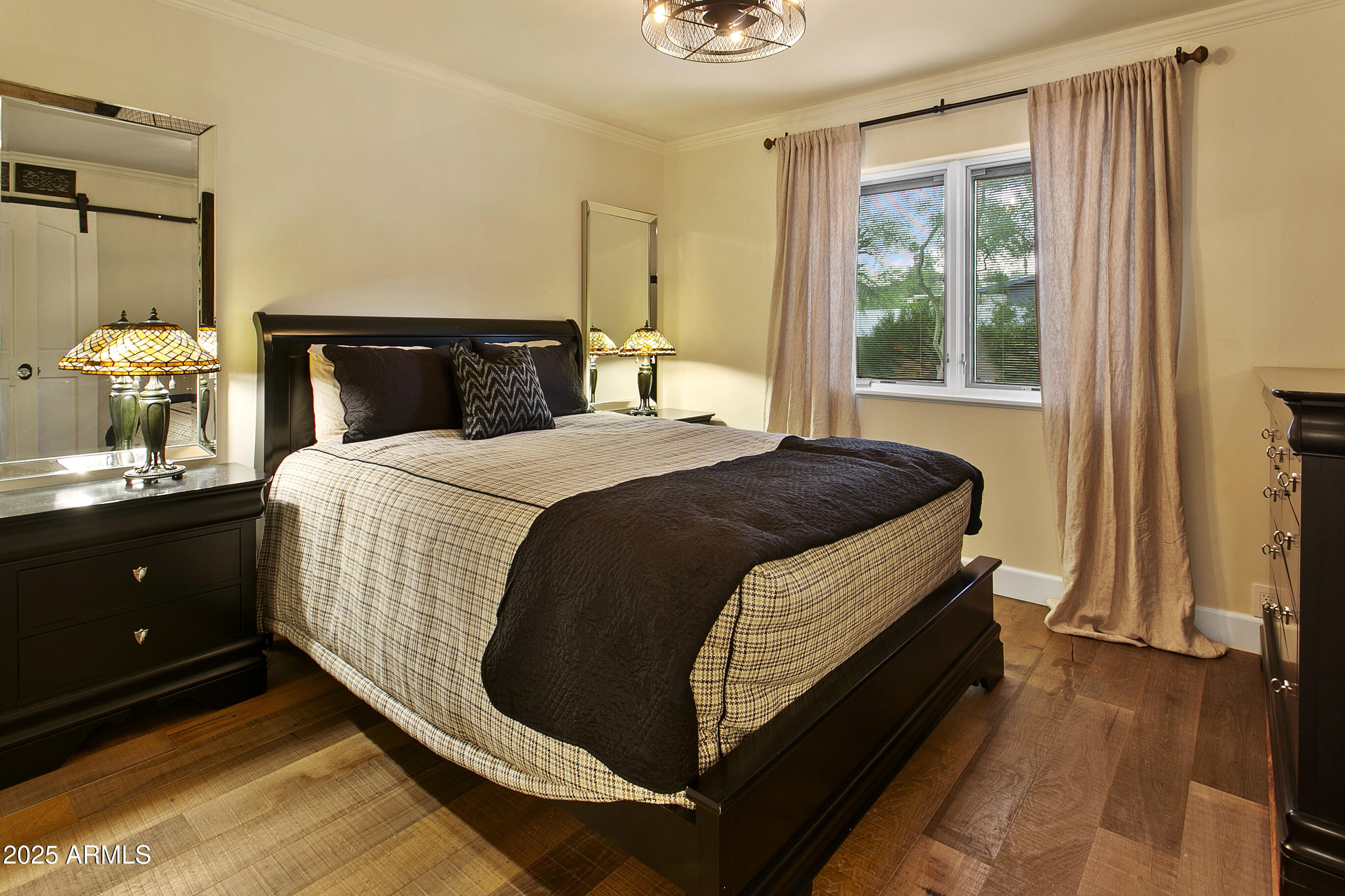 4836 E MOONLIGHT Way