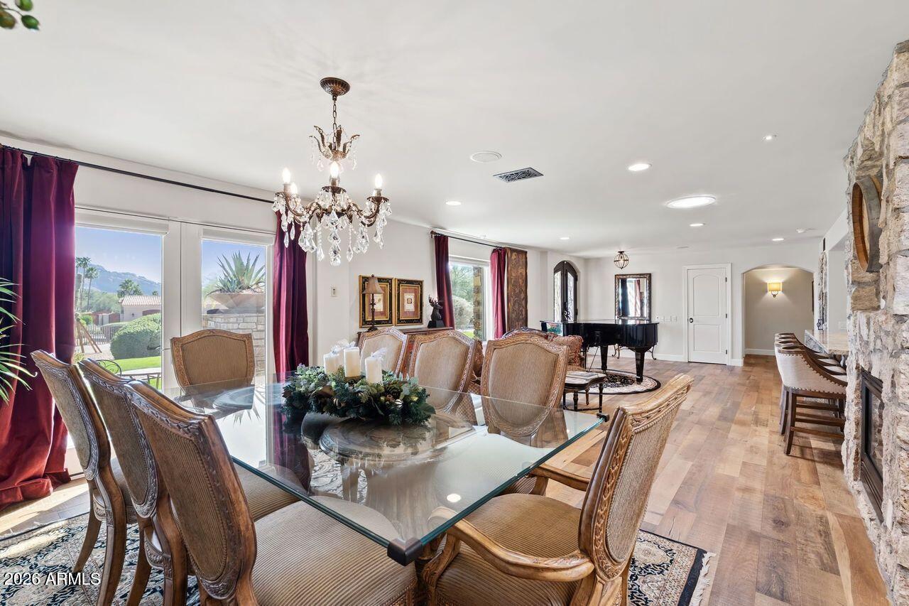 4836 E MOONLIGHT Way