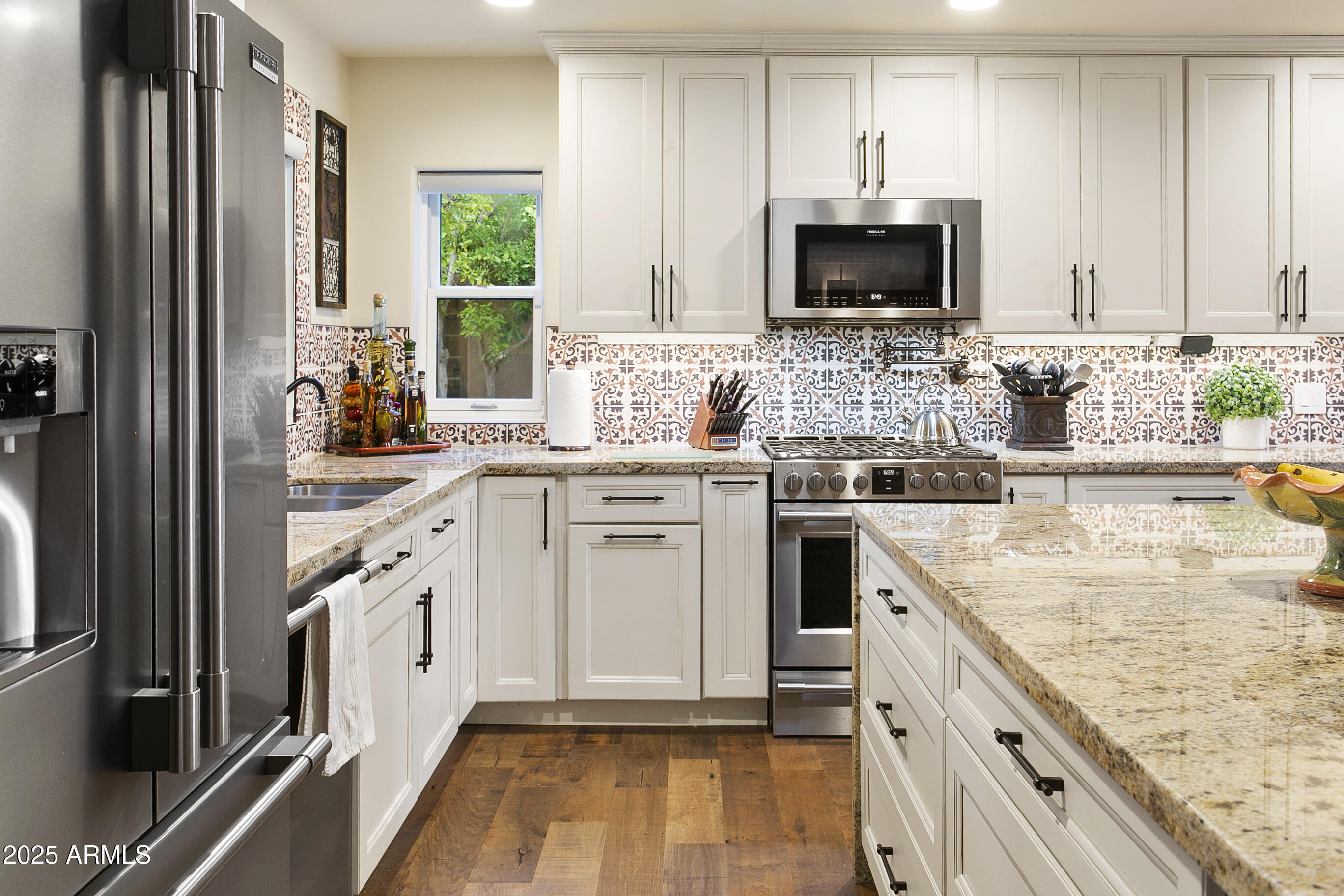 4836 E MOONLIGHT Way