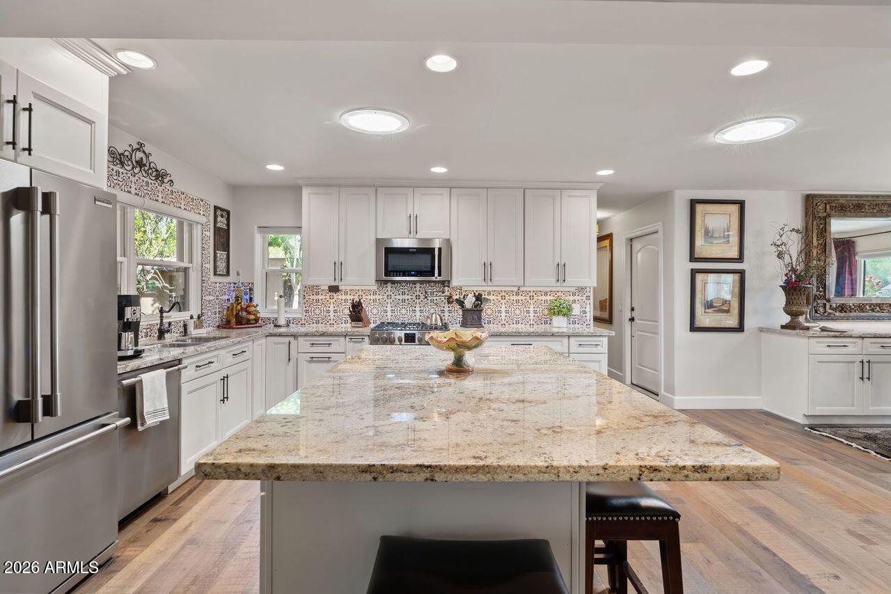 4836 E MOONLIGHT Way