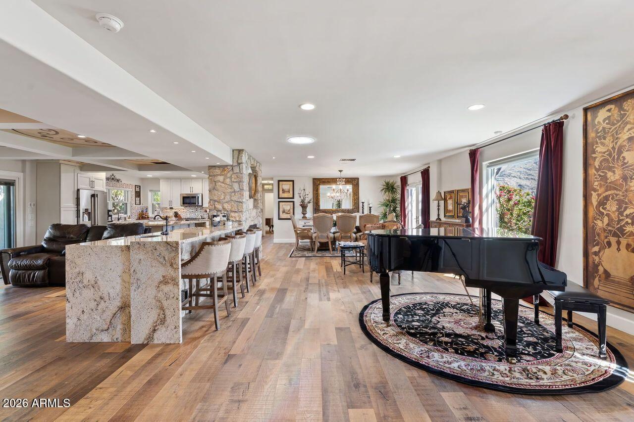 4836 E MOONLIGHT Way