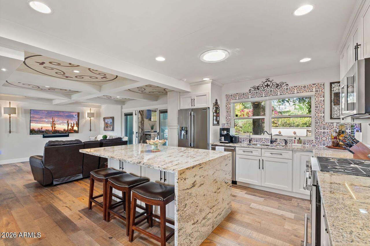 4836 E MOONLIGHT Way