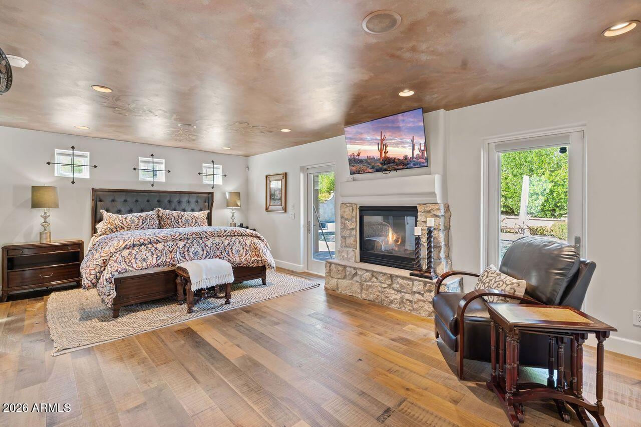 4836 E MOONLIGHT Way