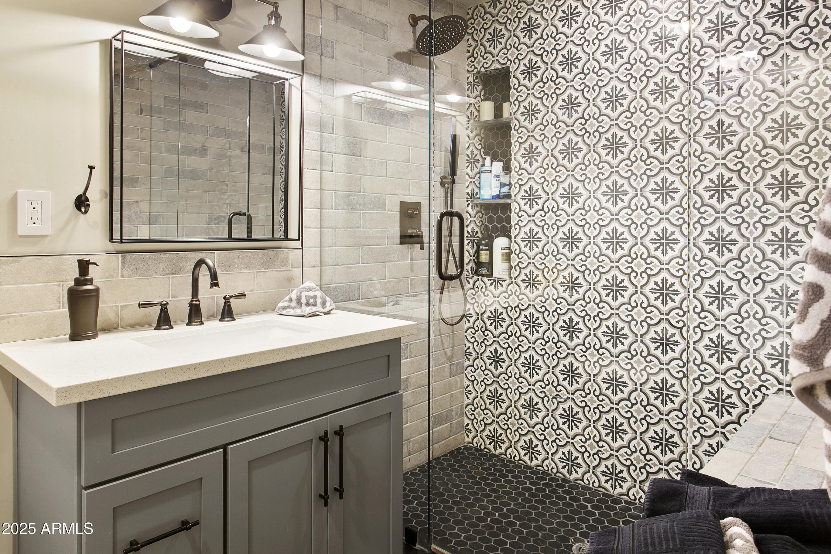 4836 E MOONLIGHT Way