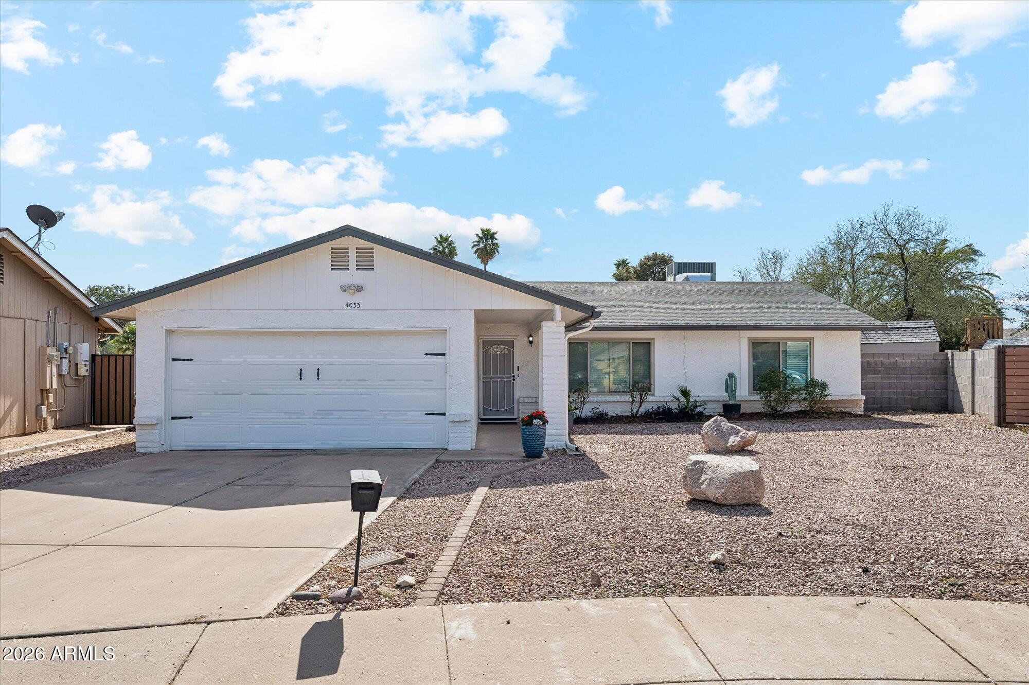 4033 E DAHLIA Drive