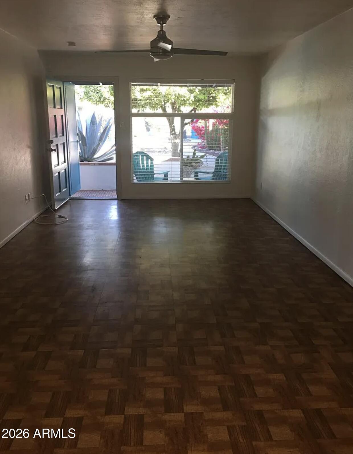 2727 E MONTECITO Avenue