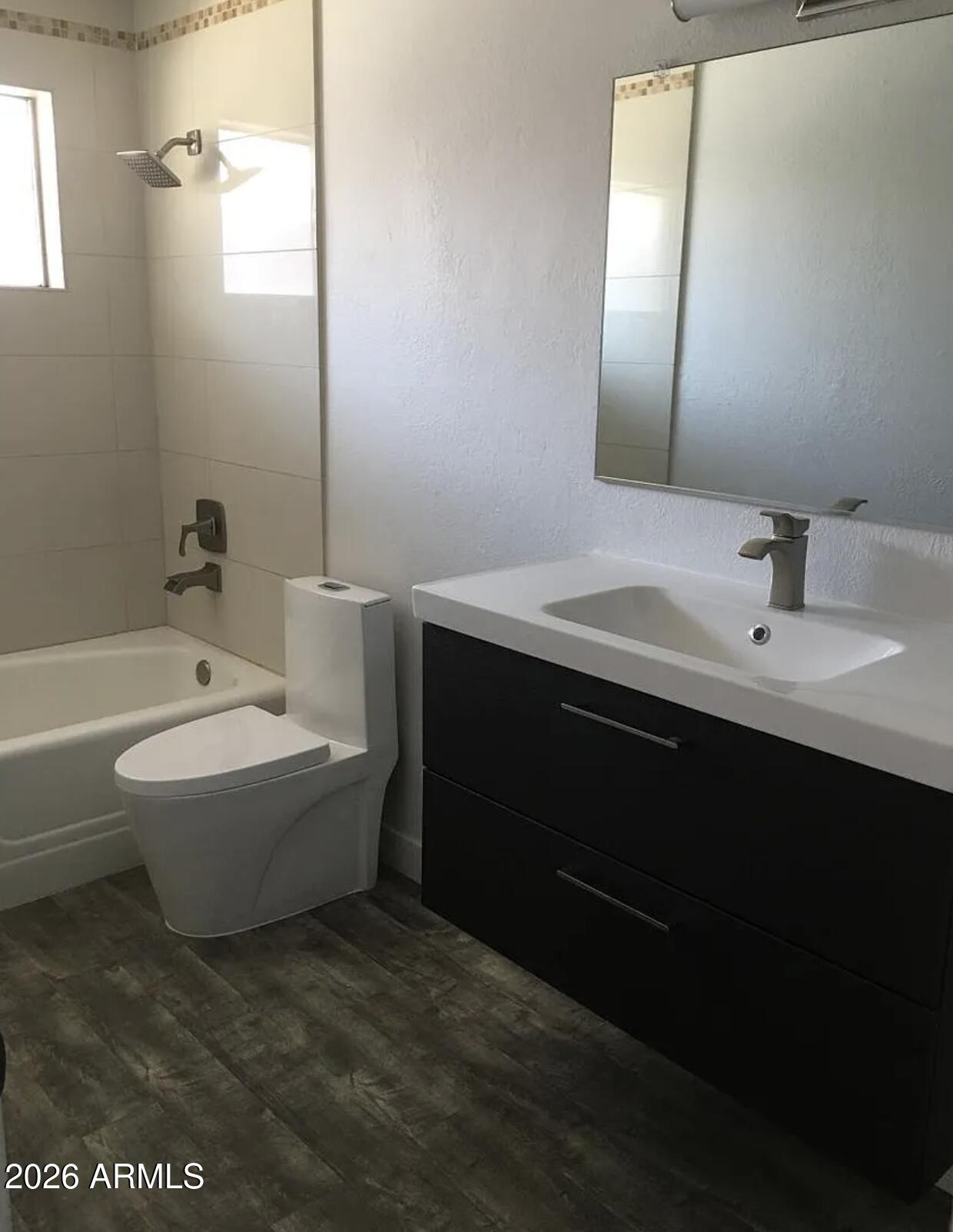 2727 E MONTECITO Avenue