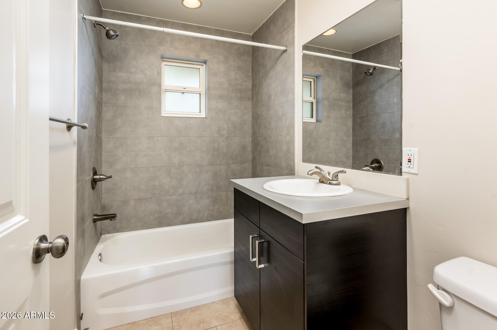 1225 E CAMPBELL Avenue