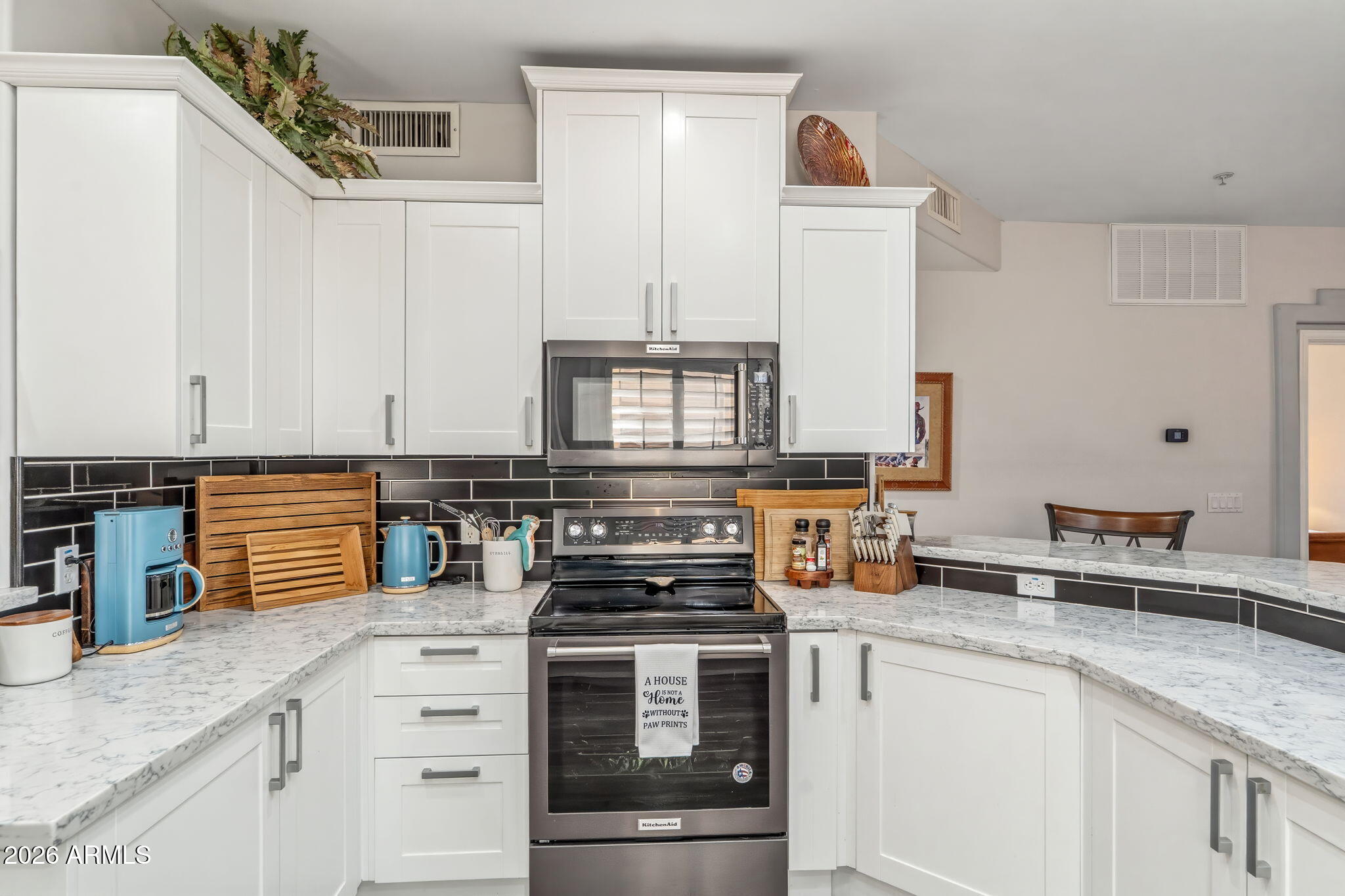 11011 N ZEPHYR Drive 105