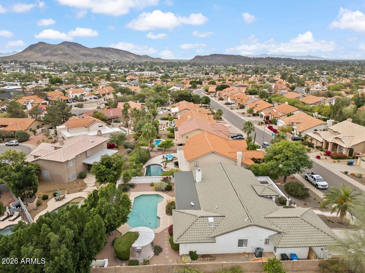 1129 E FOREST HILLS Drive