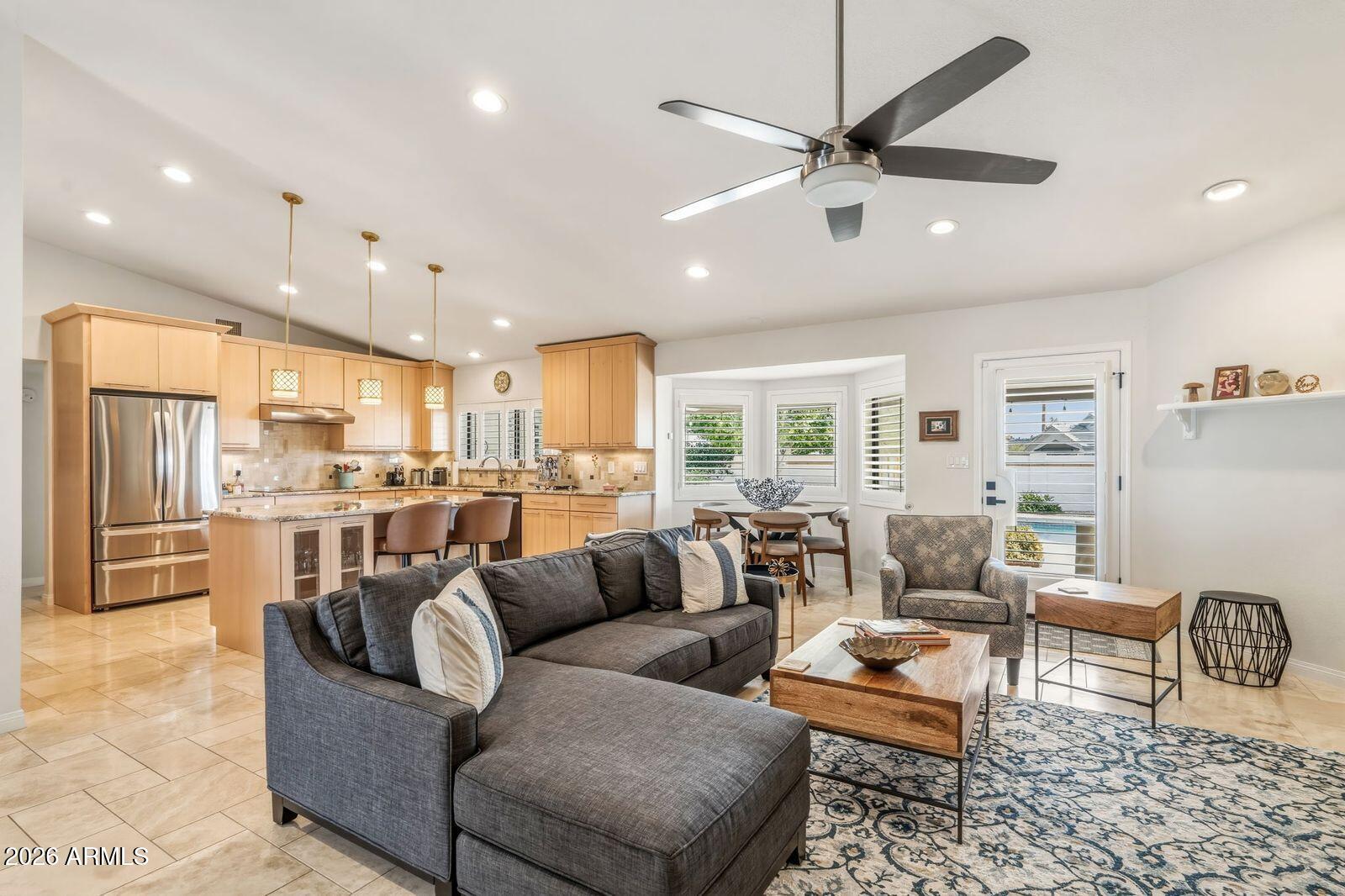 1129 E FOREST HILLS Drive