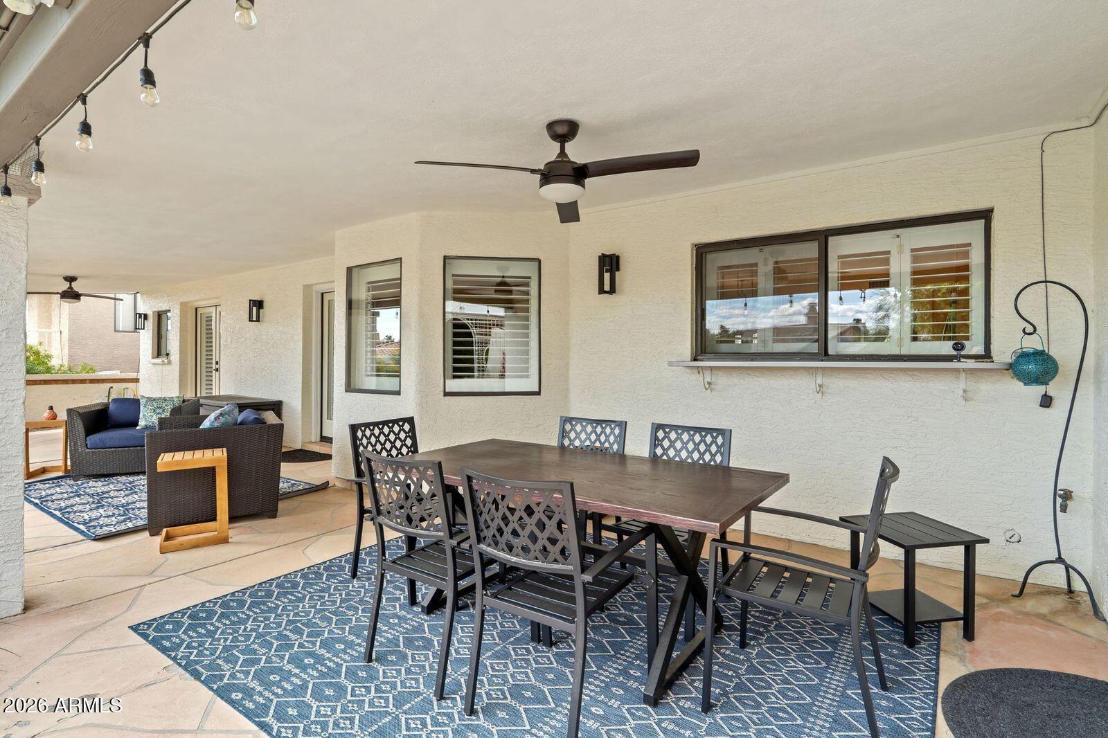 1129 E FOREST HILLS Drive