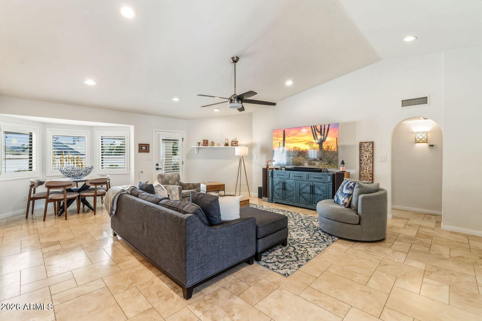 1129 E FOREST HILLS Drive