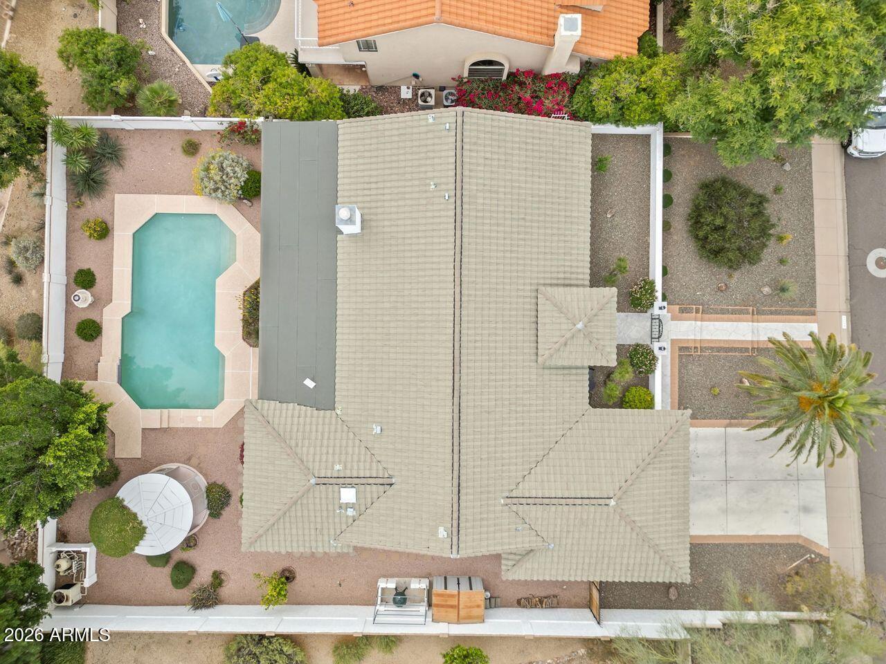 1129 E FOREST HILLS Drive