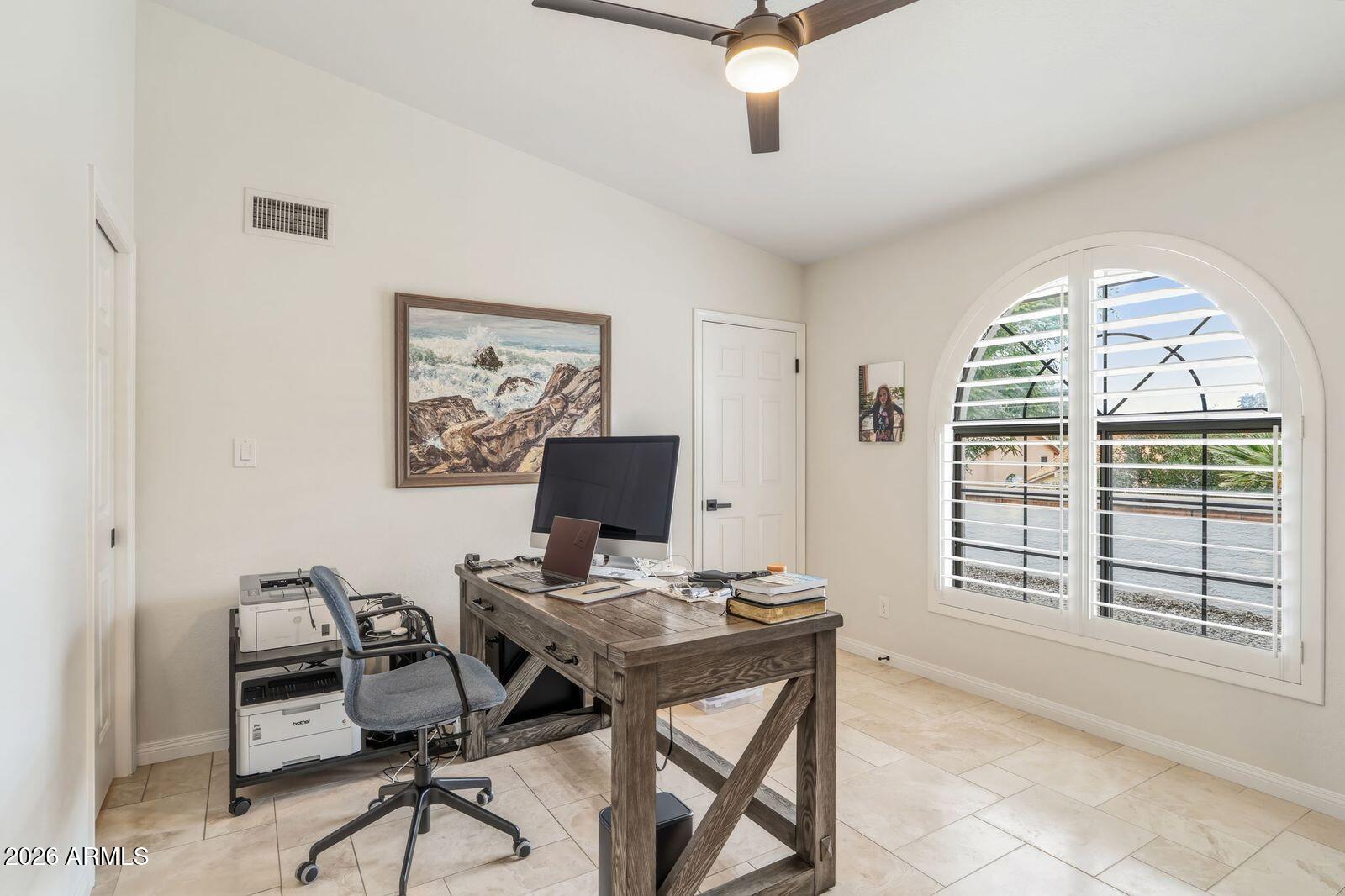 1129 E FOREST HILLS Drive