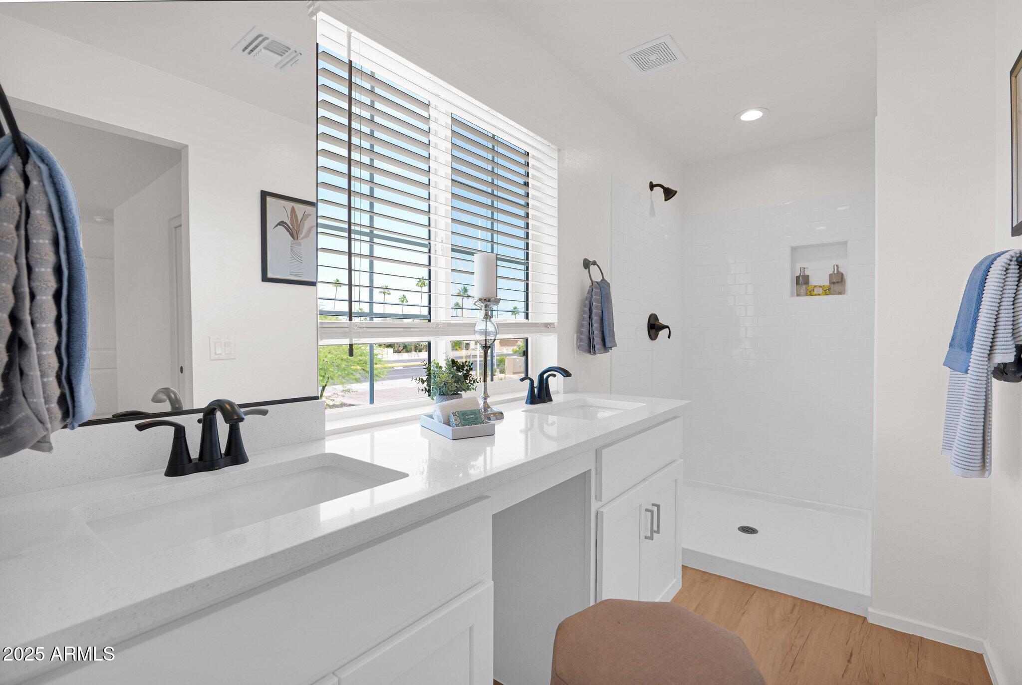 16875 N 12TH Street 8