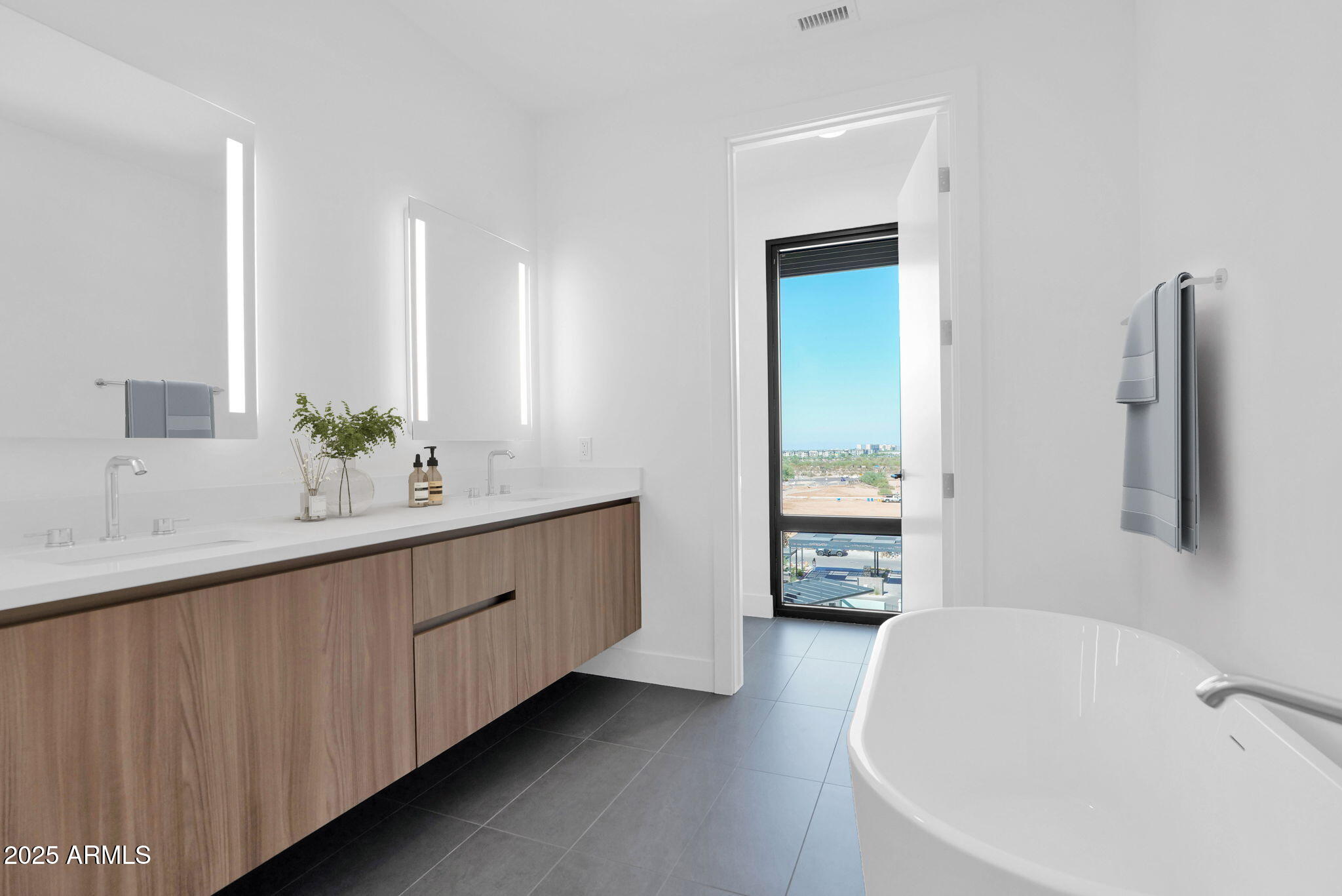 19355 N 73rd Way E5014