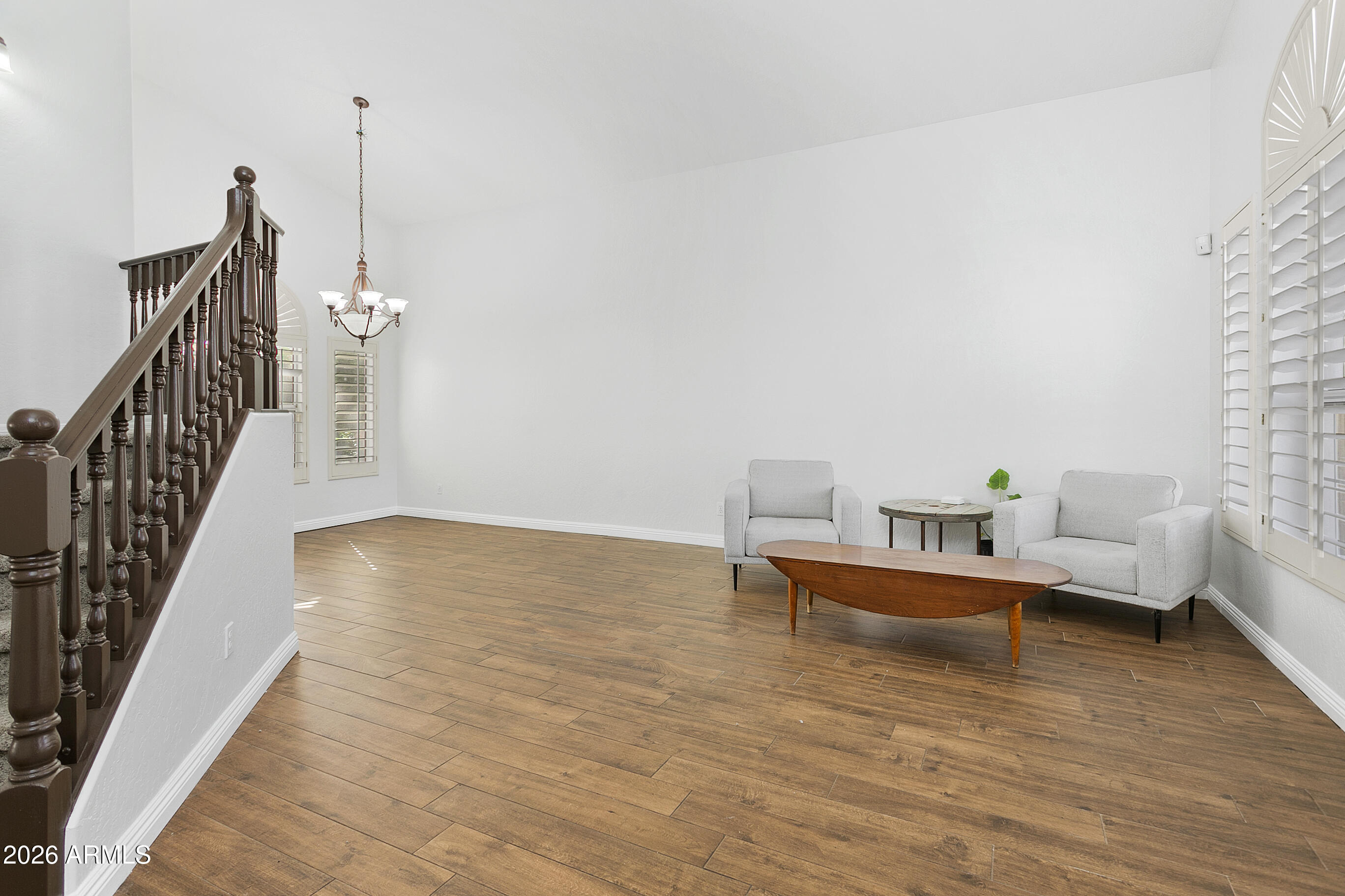 571 N KINGSTON Street