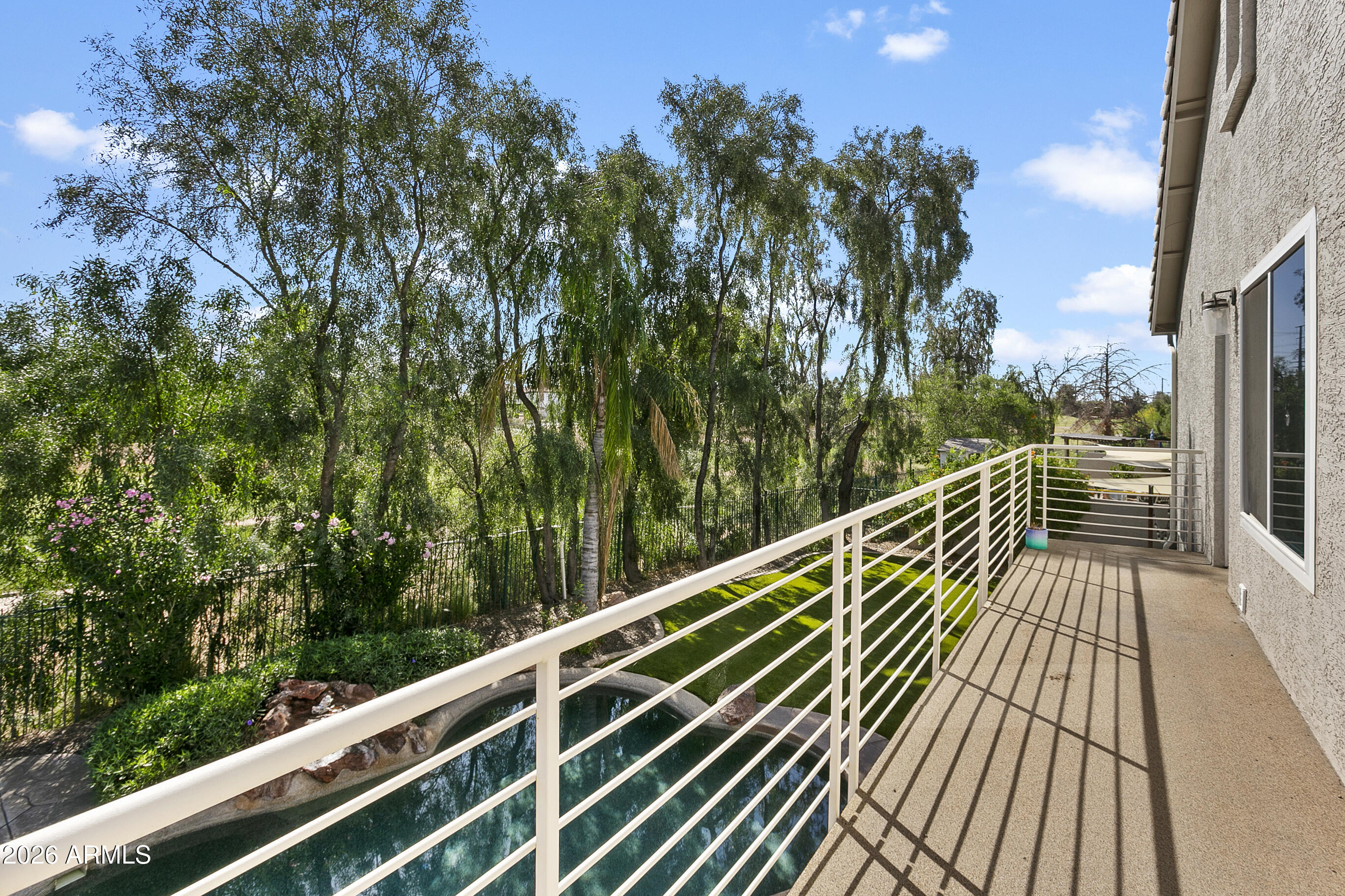 571 N KINGSTON Street