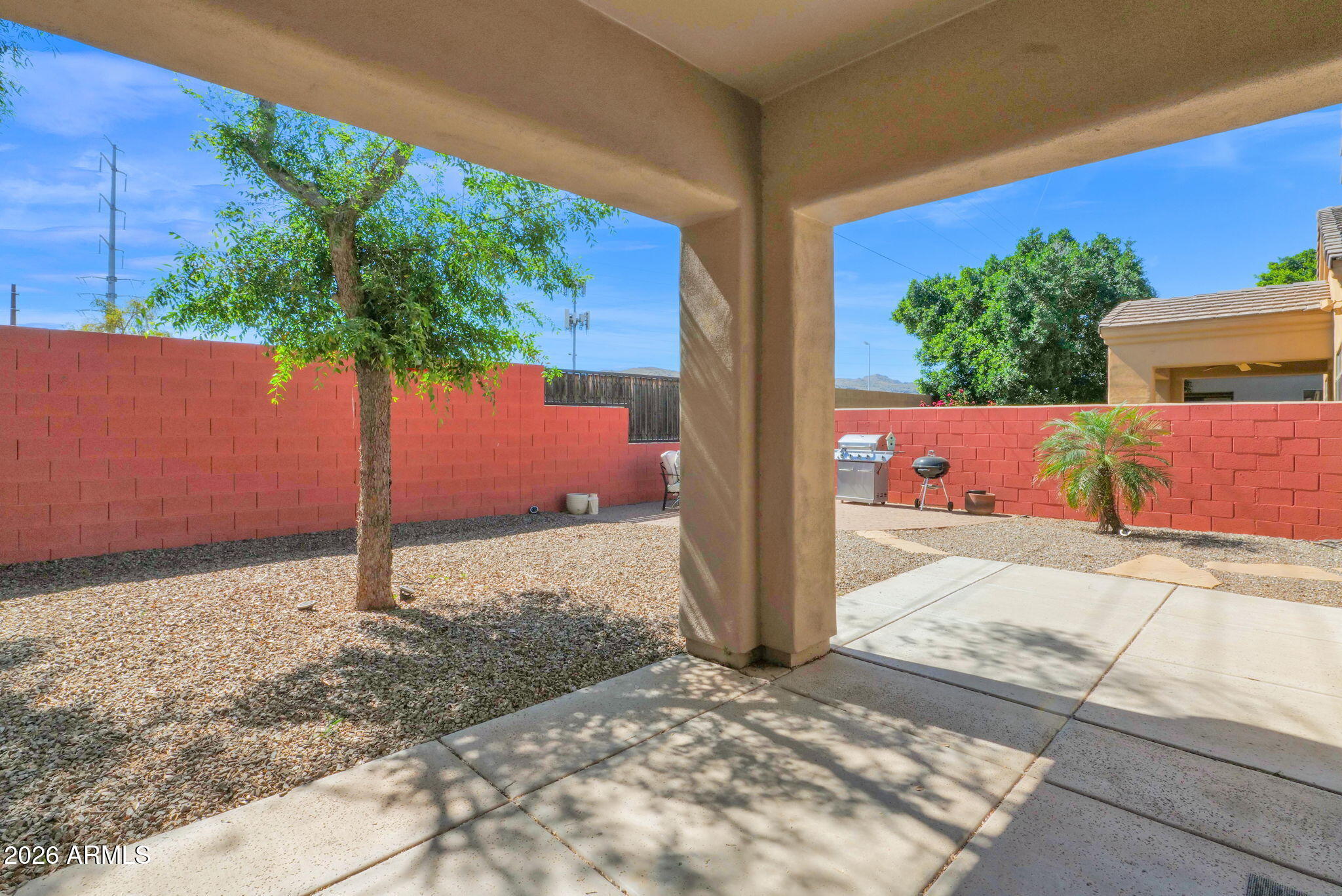 3917 E CARTER Drive