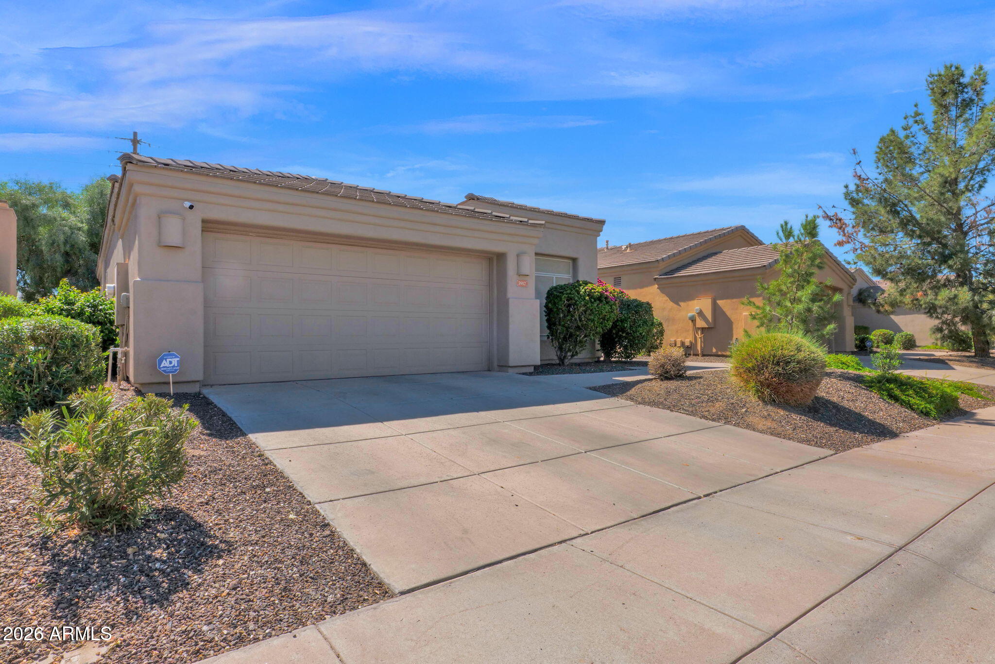 3917 E CARTER Drive