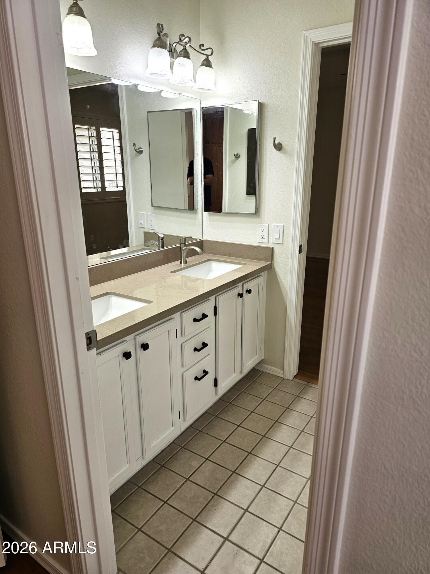13645 S 38TH Place