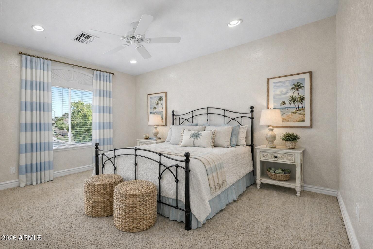 1563 W KAIBAB Drive