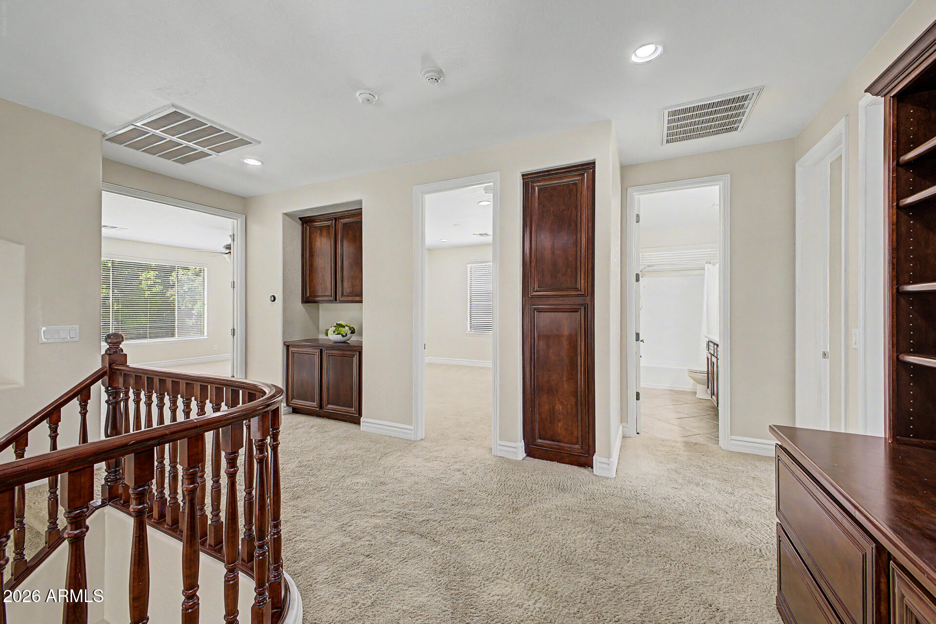 1563 W KAIBAB Drive